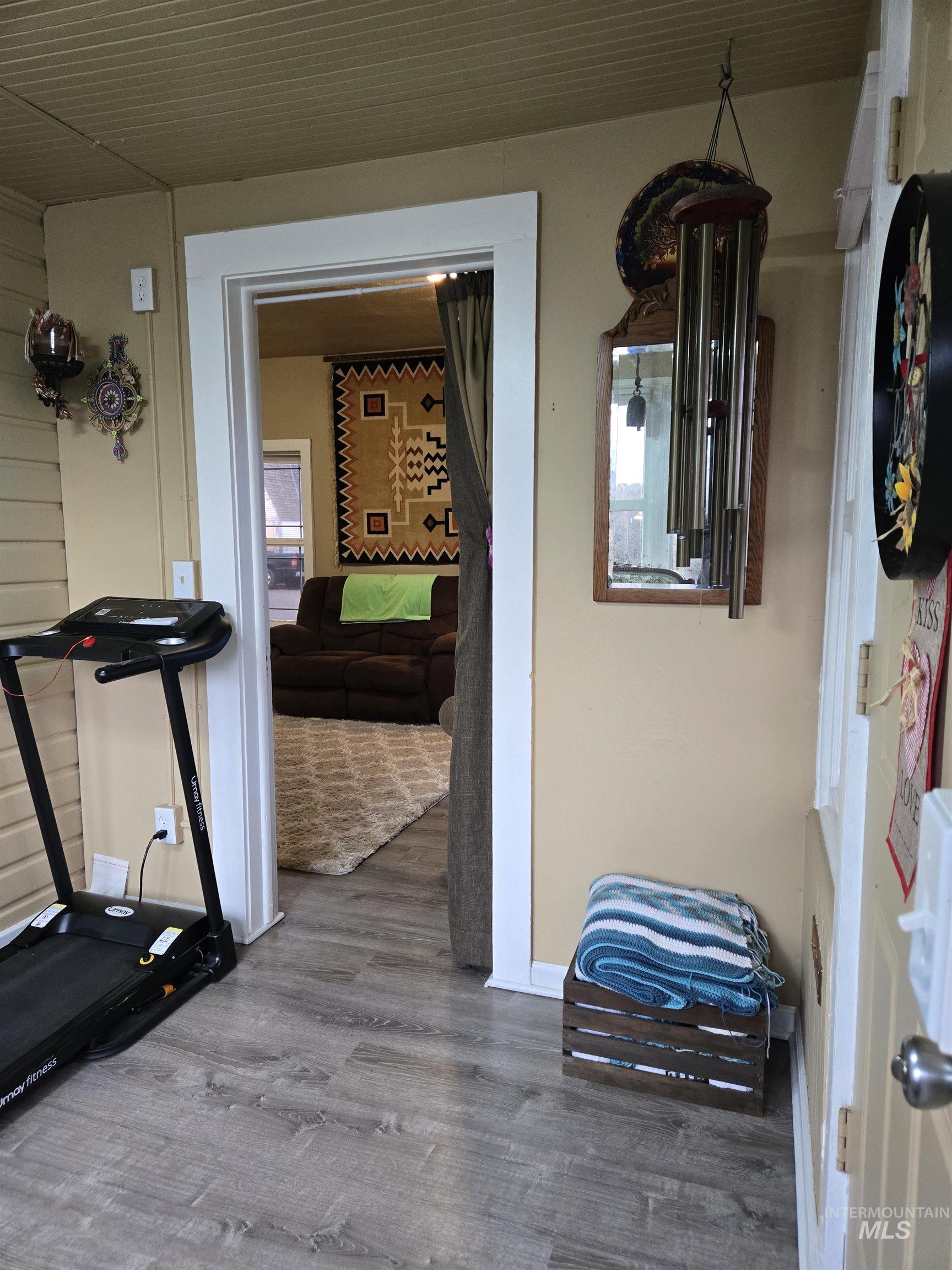 695 N Oregon Street, Ontario, Oregon 97914, 2 Bedrooms, 1 Bathroom, Residential For Sale, Price $195,000, 98976537