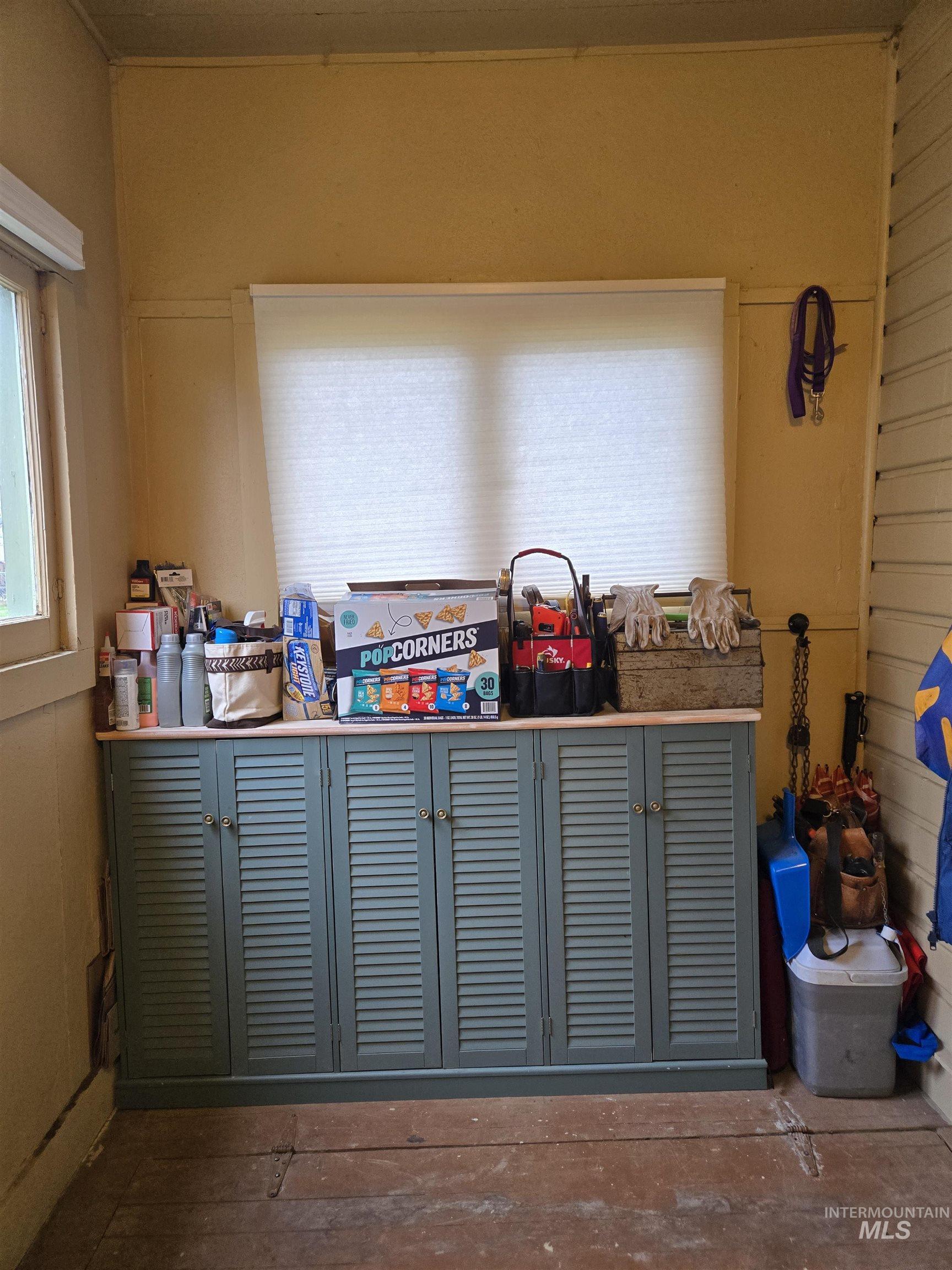 695 N Oregon Street, Ontario, Oregon 97914, 2 Bedrooms, 1 Bathroom, Residential For Sale, Price $195,000, 98976537