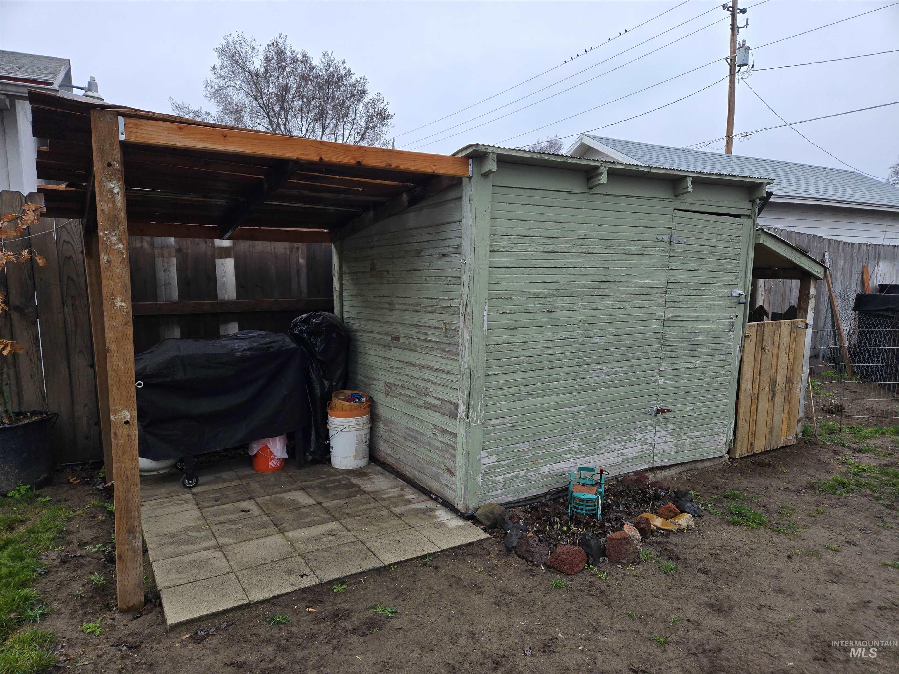 695 N Oregon Street, Ontario, Oregon 97914, 2 Bedrooms, 1 Bathroom, Residential For Sale, Price $195,000, 98976537