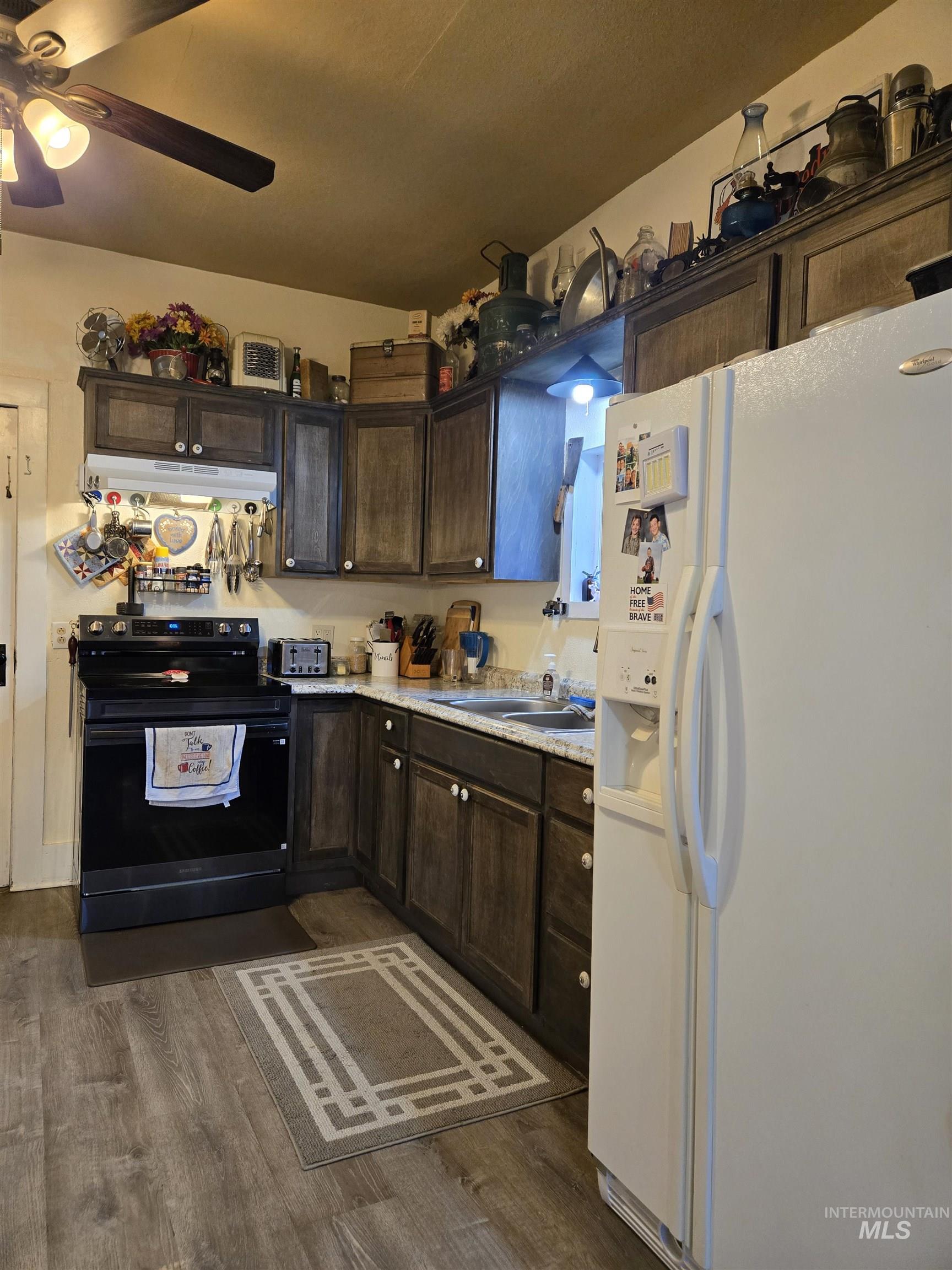 695 N Oregon Street, Ontario, Oregon 97914, 2 Bedrooms, 1 Bathroom, Residential For Sale, Price $195,000, 98976537