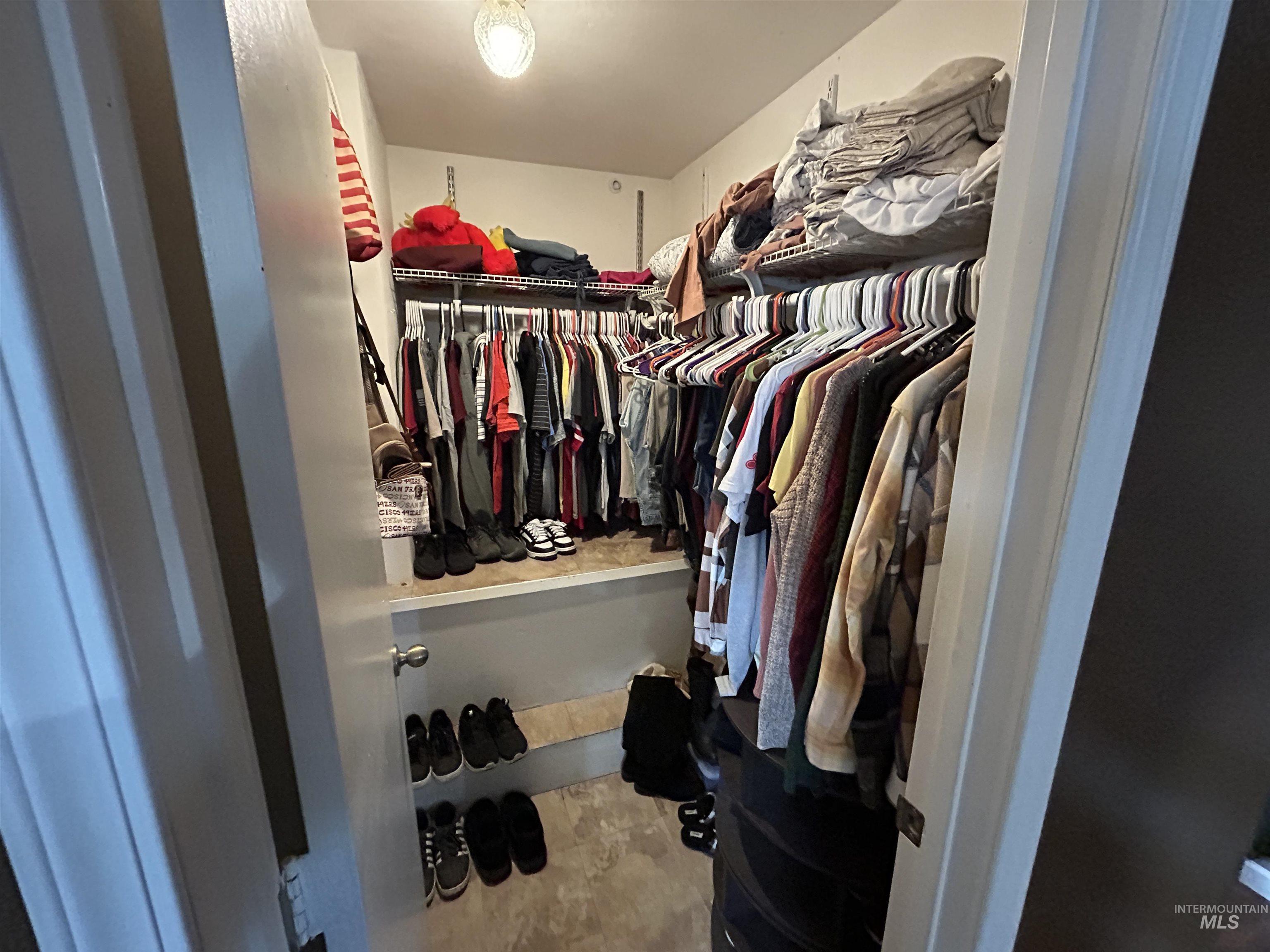 2613 9th Ave., Lewiston, Idaho 83501, 2 Bedrooms, 2 Bathrooms, Residential For Sale, Price $314,900, 98976538