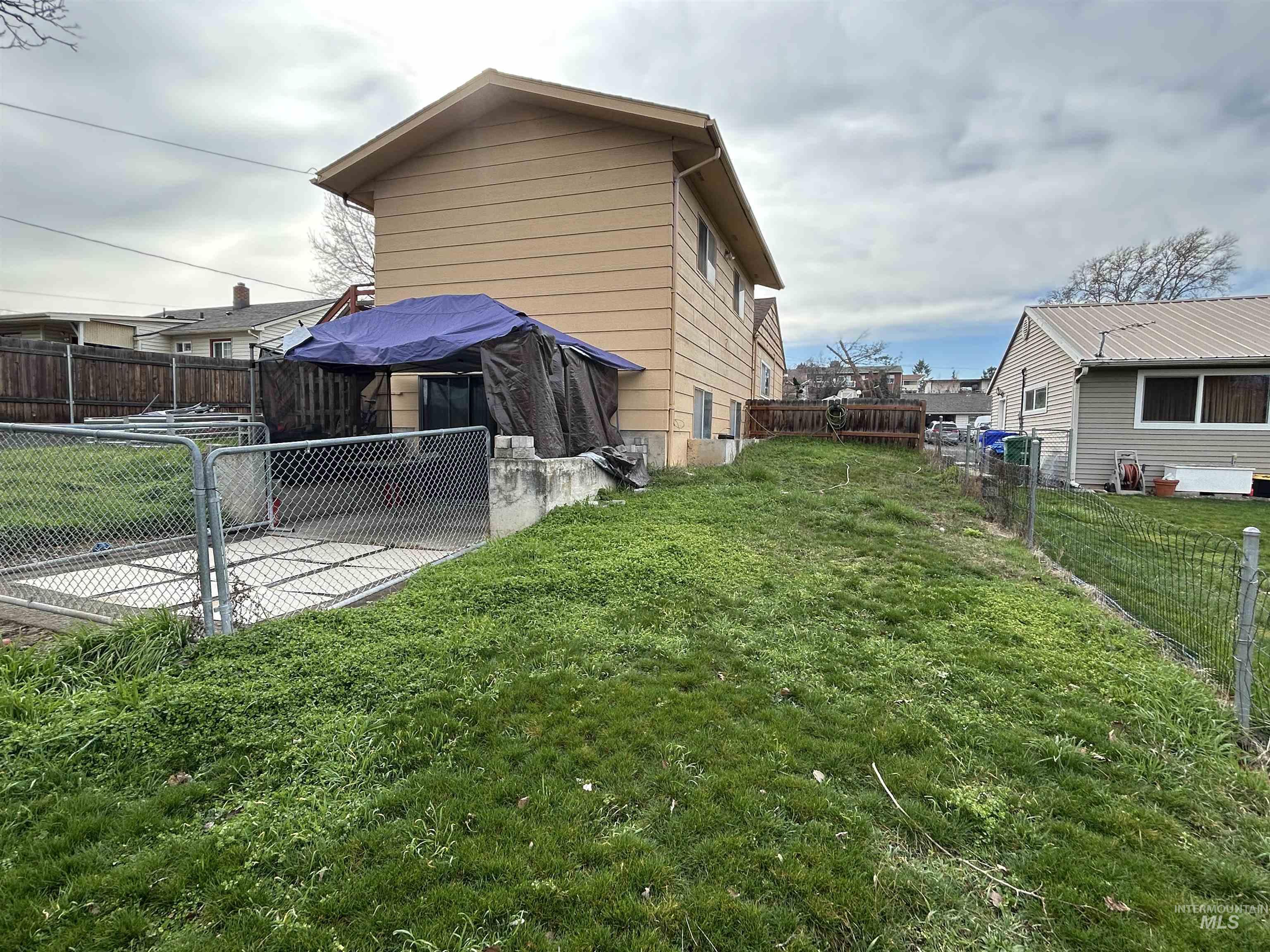 2613 9th Ave., Lewiston, Idaho 83501, 2 Bedrooms, 2 Bathrooms, Residential For Sale, Price $314,900, 98976538
