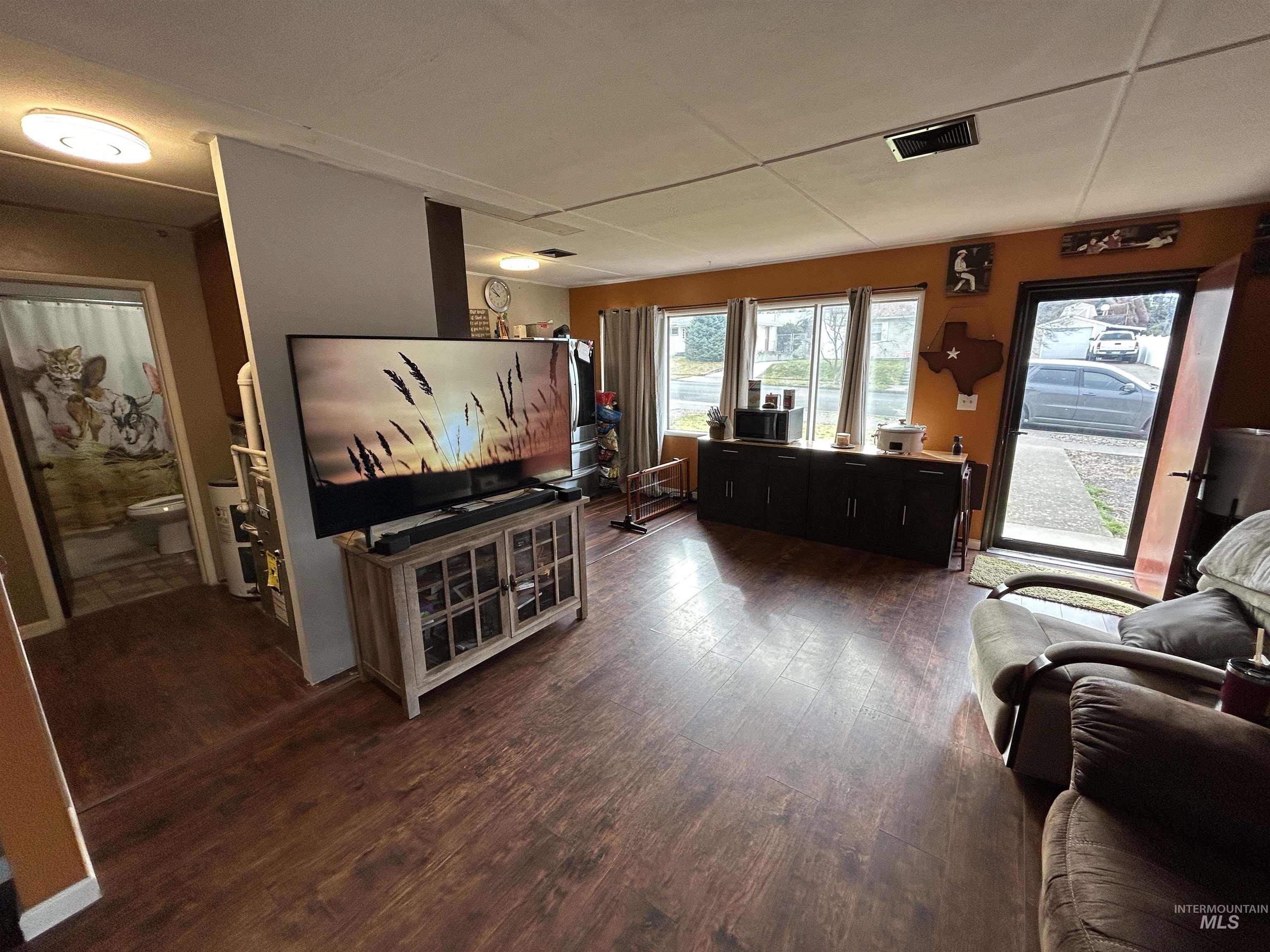 2613 9th Ave., Lewiston, Idaho 83501, 2 Bedrooms, 2 Bathrooms, Residential For Sale, Price $314,900, 98976538