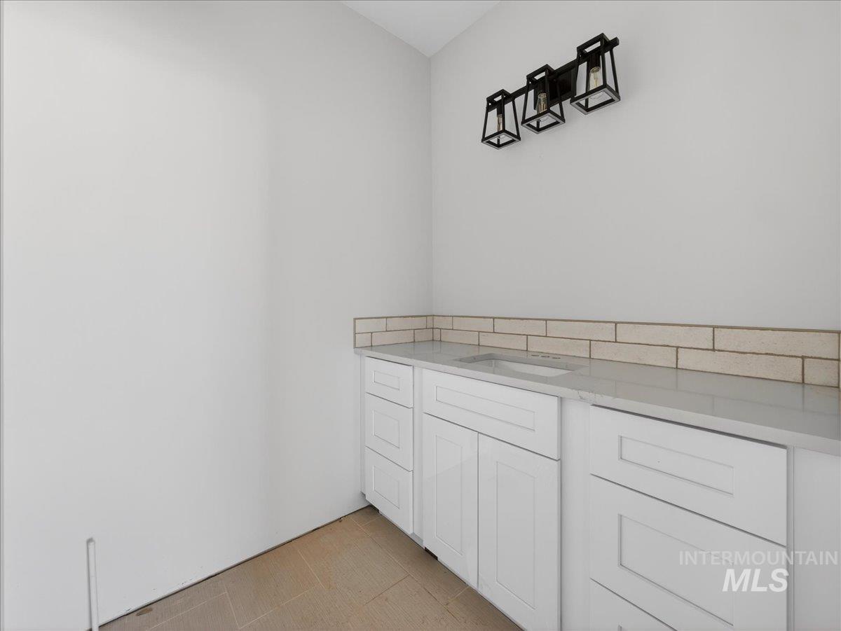 8B Clydesdale Lane, Parma, Idaho 83660, 4 Bedrooms, 2.5 Bathrooms, Residential For Sale, Price $998,900, 98976539