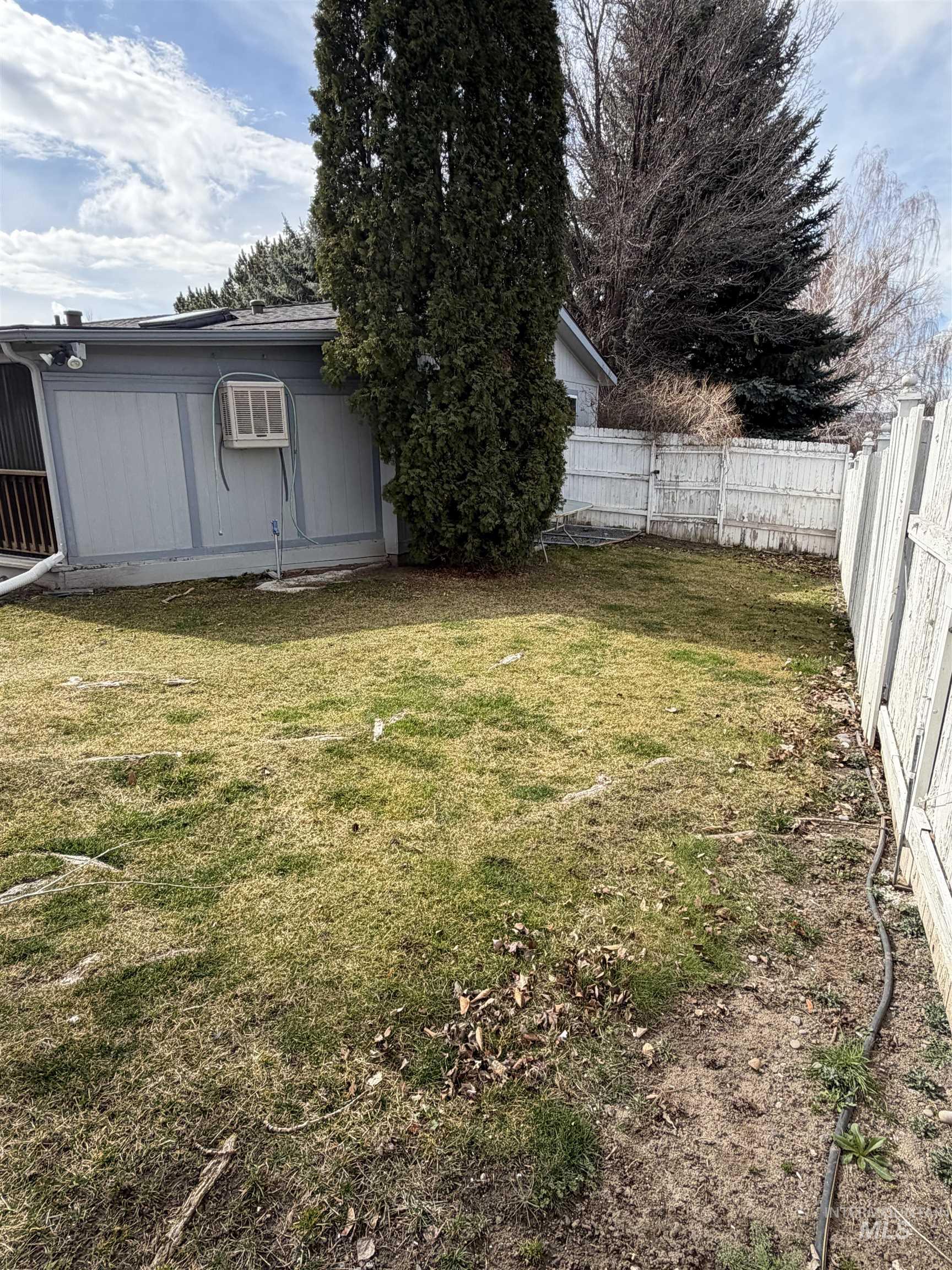 151 Quicksilver Ave., Hagerman, Idaho 83332, 3 Bedrooms, 2 Bathrooms, Residential For Sale, Price $350,000, 98976545