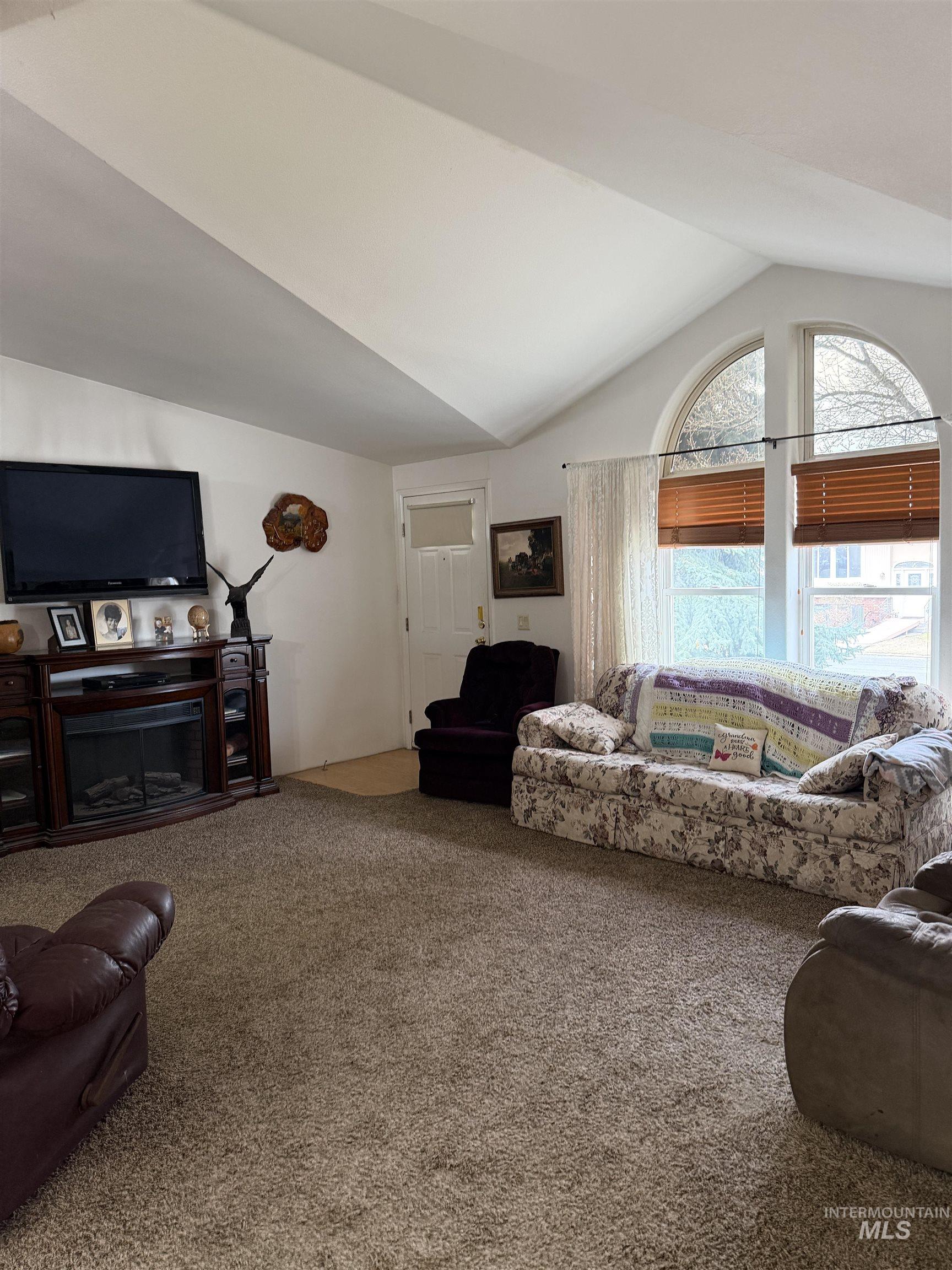 151 Quicksilver Ave., Hagerman, Idaho 83332, 3 Bedrooms, 2 Bathrooms, Residential For Sale, Price $350,000, 98976545