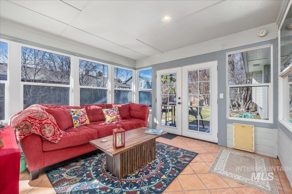 6161 N Pintail Way, Garden City, Idaho 83714, 3 Bedrooms, 2 Bathrooms, Residential For Sale, Price $589,000, 98976549