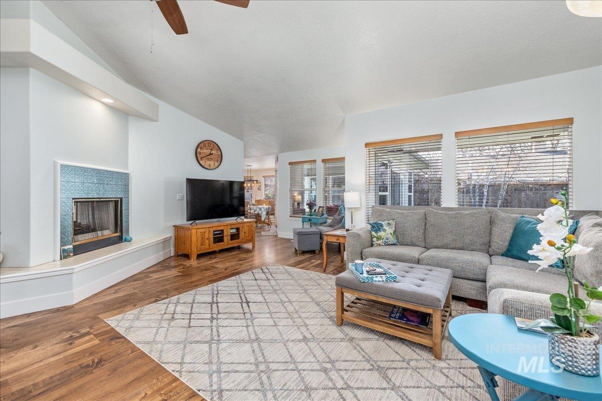 6161 N Pintail Way, Garden City, Idaho 83714, 3 Bedrooms, 2 Bathrooms, Residential For Sale, Price $589,000, 98976549