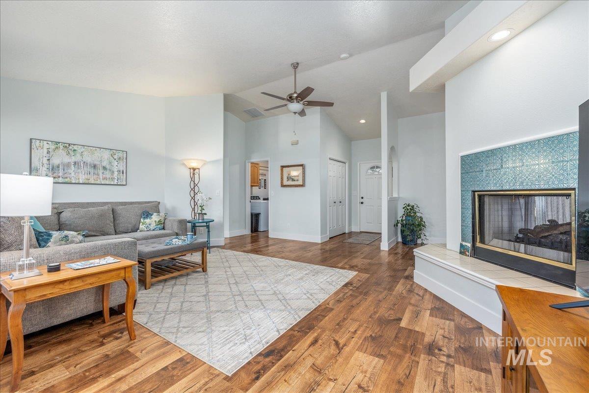 6161 N Pintail Way, Garden City, Idaho 83714, 3 Bedrooms, 2 Bathrooms, Residential For Sale, Price $589,000, 98976549