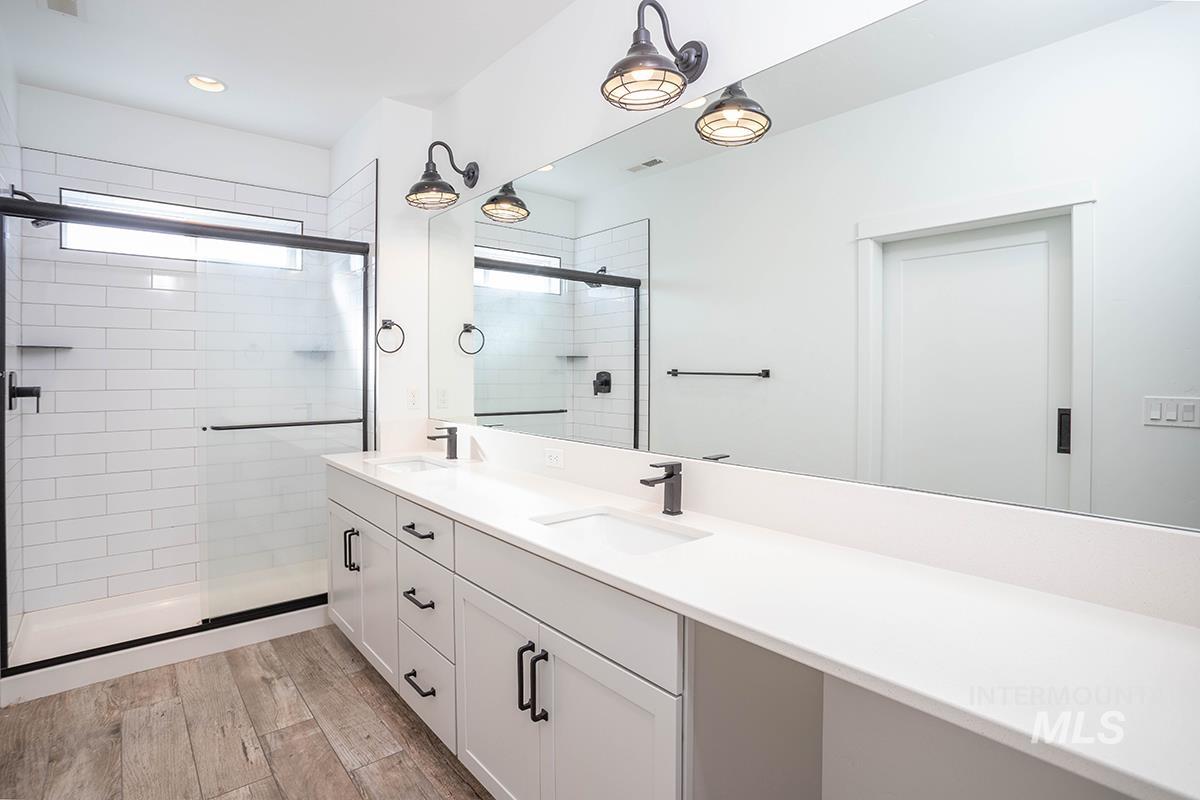 771 E Bissett St, Meridian, Idaho 83642, 4 Bedrooms, 2.5 Bathrooms, Residential For Sale, Price $549,900, 98976550