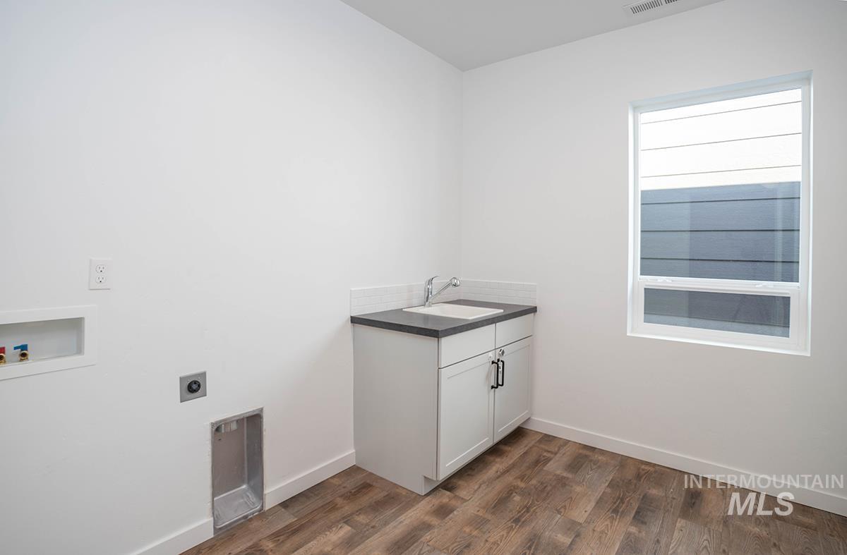 771 E Bissett St, Meridian, Idaho 83642, 4 Bedrooms, 2.5 Bathrooms, Residential For Sale, Price $549,900, 98976550