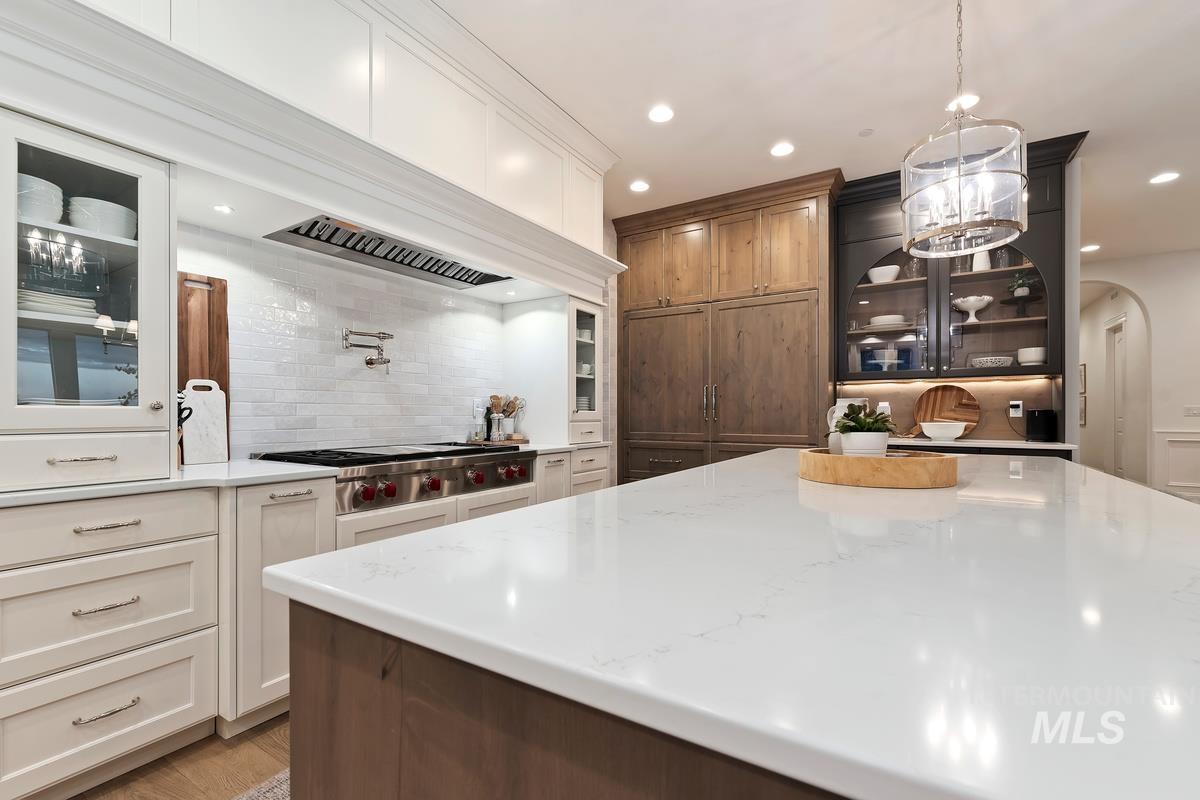 5032 W Oakford Dr., Meridian, Idaho 83646, 5 Bedrooms, 3.5 Bathrooms, Residential For Sale, Price $3,999,900,MLS 98976555