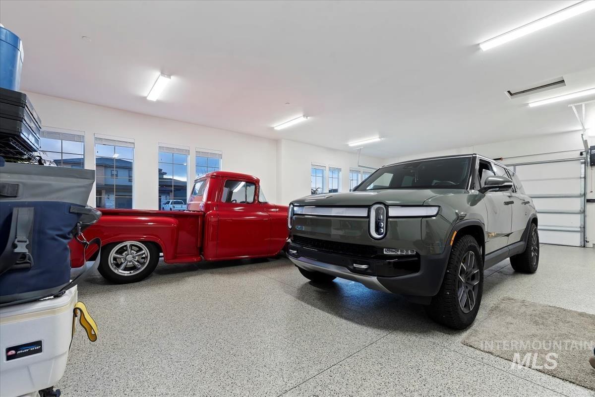 5032 W Oakford Dr., Meridian, Idaho 83646, 5 Bedrooms, 3.5 Bathrooms, Residential For Sale, Price $3,999,900,MLS 98976555