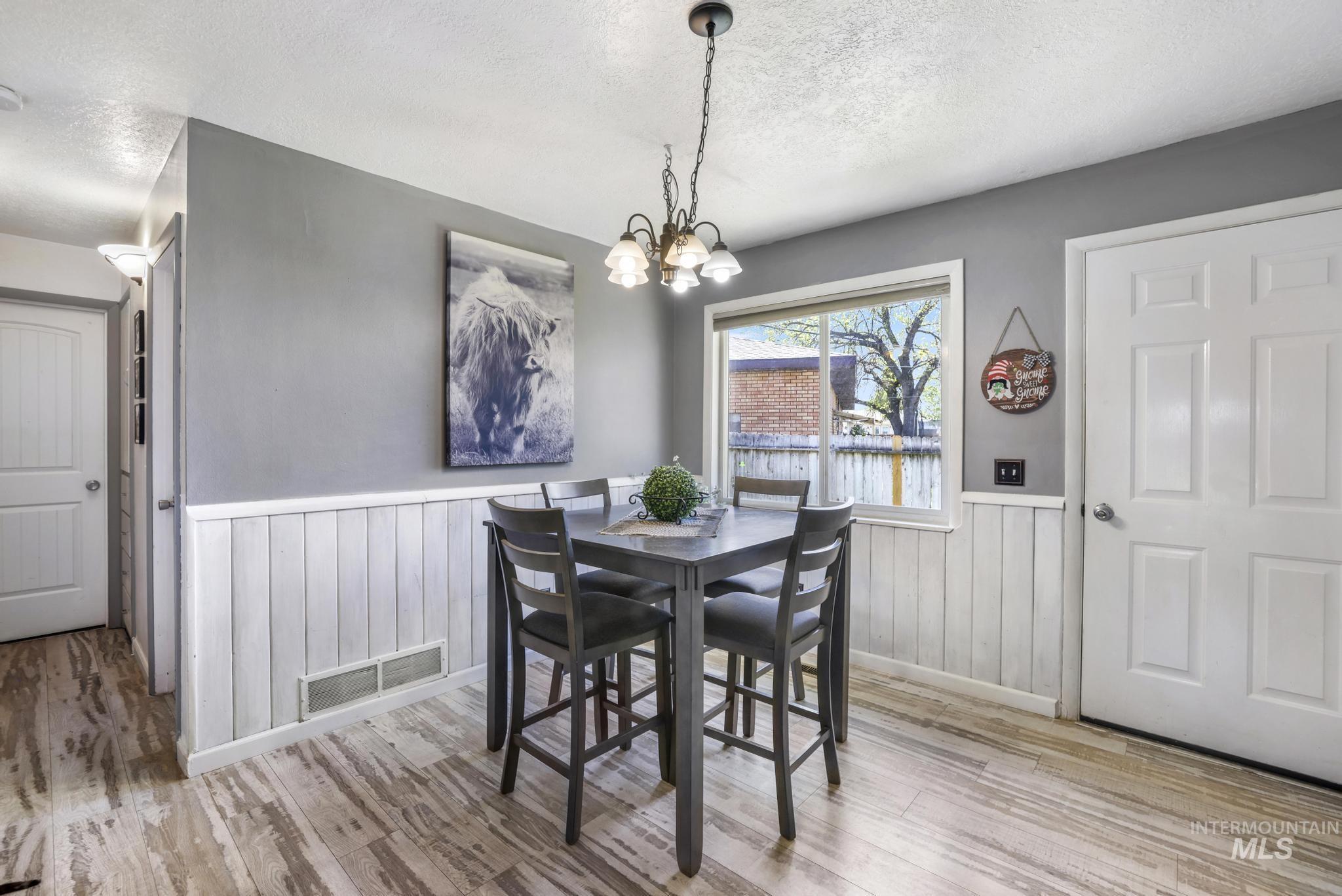 321 Dennis Drive, Burley, Idaho 83318-0000, 5 Bedrooms, 2 Bathrooms, Residential For Sale, Price $363,000, 98976560