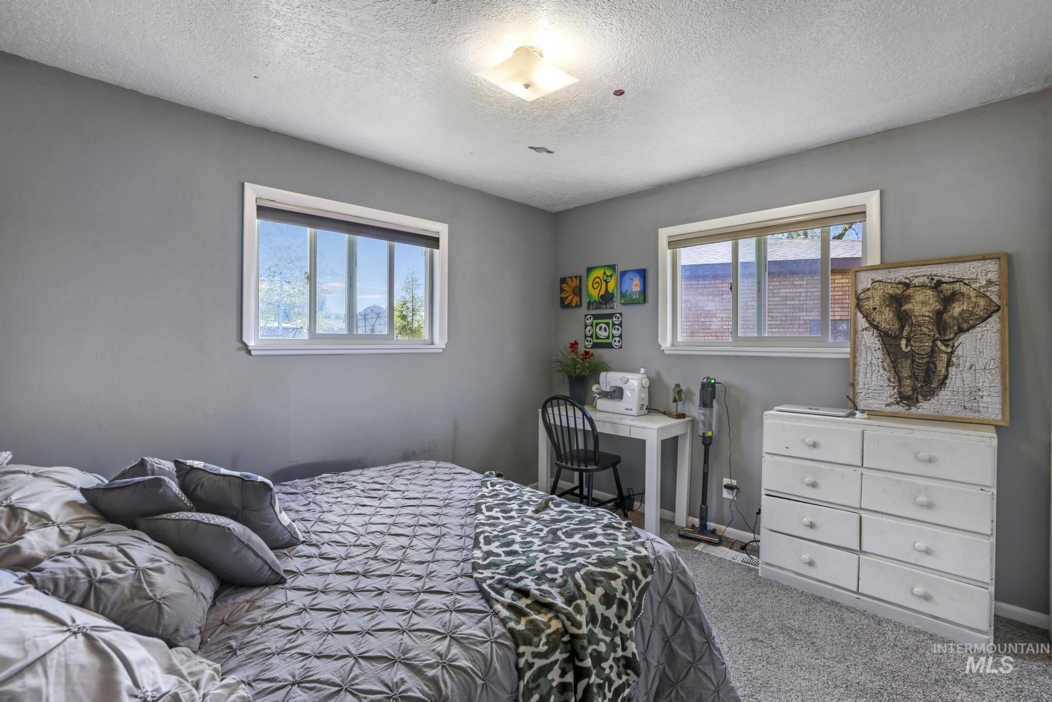 321 Dennis Drive, Burley, Idaho 83318-0000, 5 Bedrooms, 2 Bathrooms, Residential For Sale, Price $363,000, 98976560