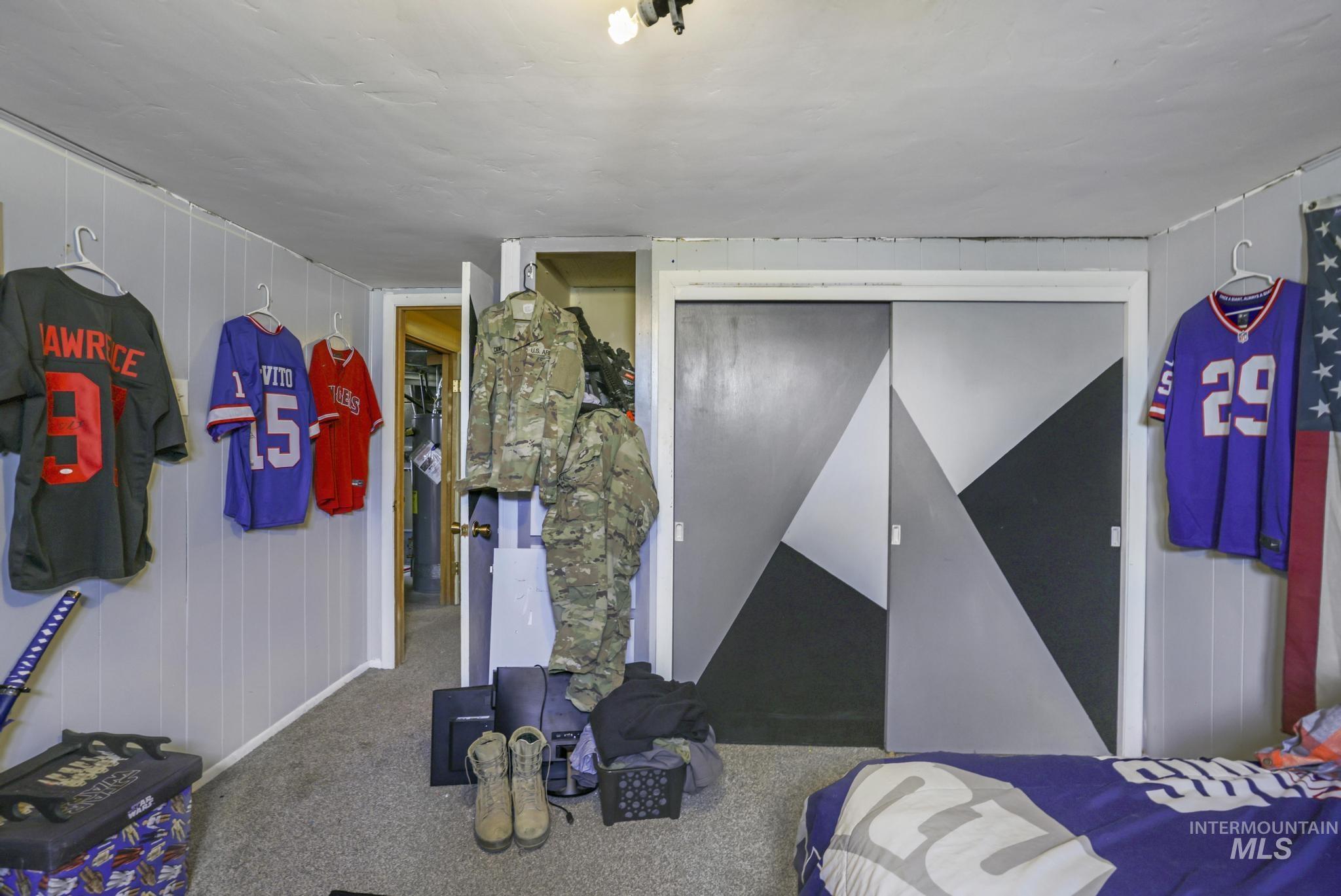 321 Dennis Drive, Burley, Idaho 83318-0000, 5 Bedrooms, 2 Bathrooms, Residential For Sale, Price $363,000, 98976560