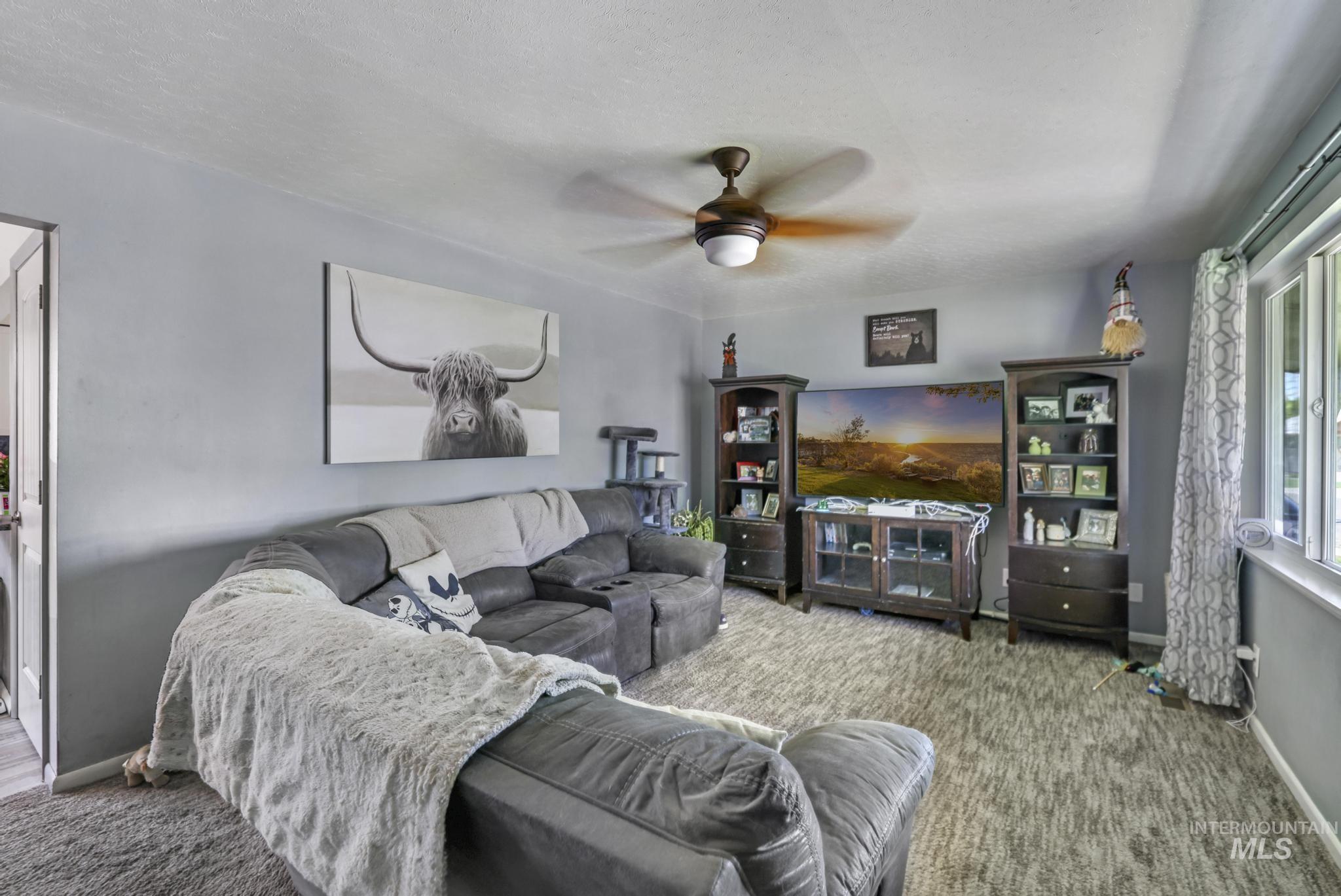 321 Dennis Drive, Burley, Idaho 83318-0000, 5 Bedrooms, 2 Bathrooms, Residential For Sale, Price $363,000, 98976560