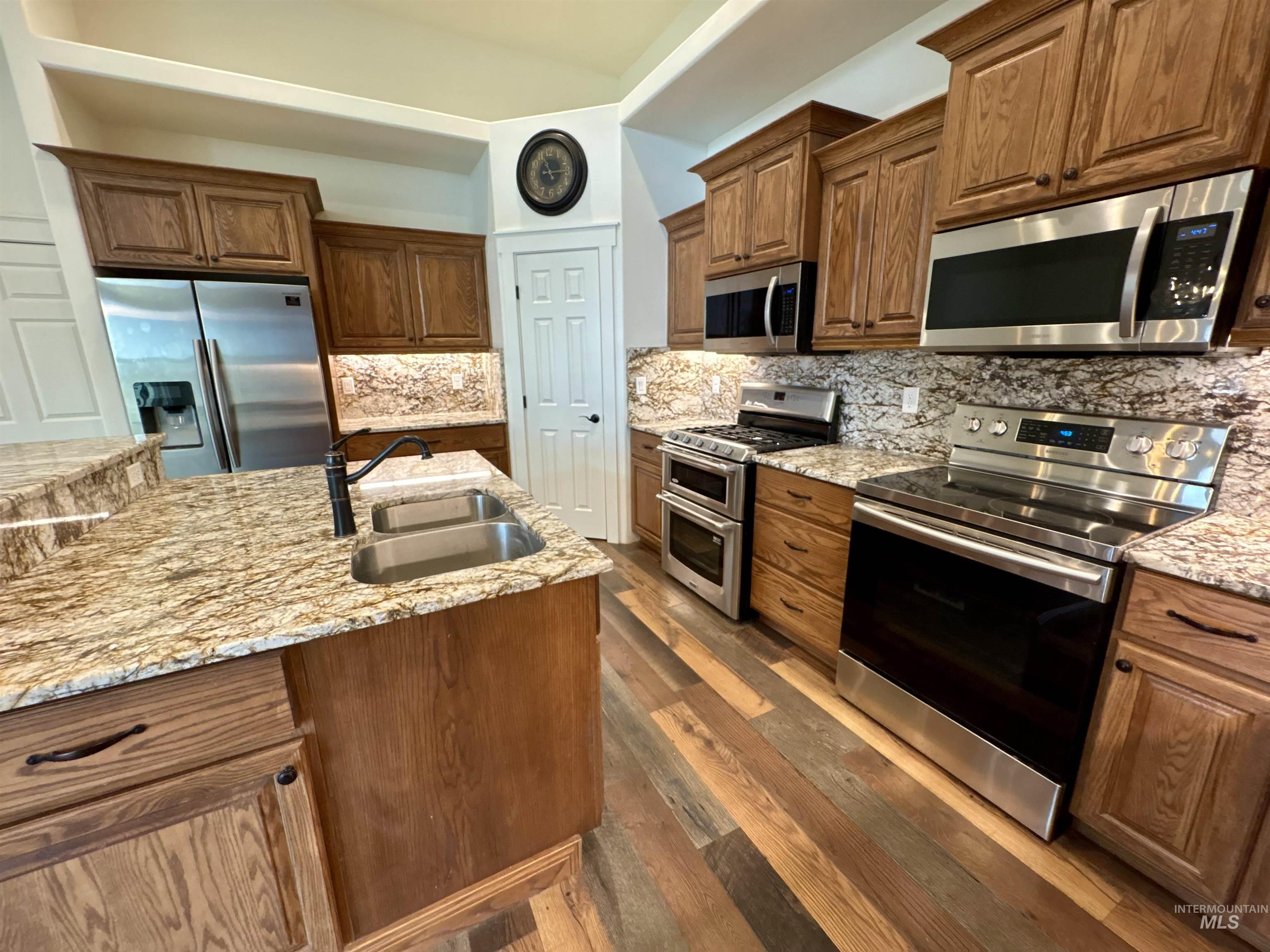 25792 River Road, Grand View, Idaho 83624, 3 Bedrooms, 2 Bathrooms, Residential For Sale, Price $1,480,900, 98976565