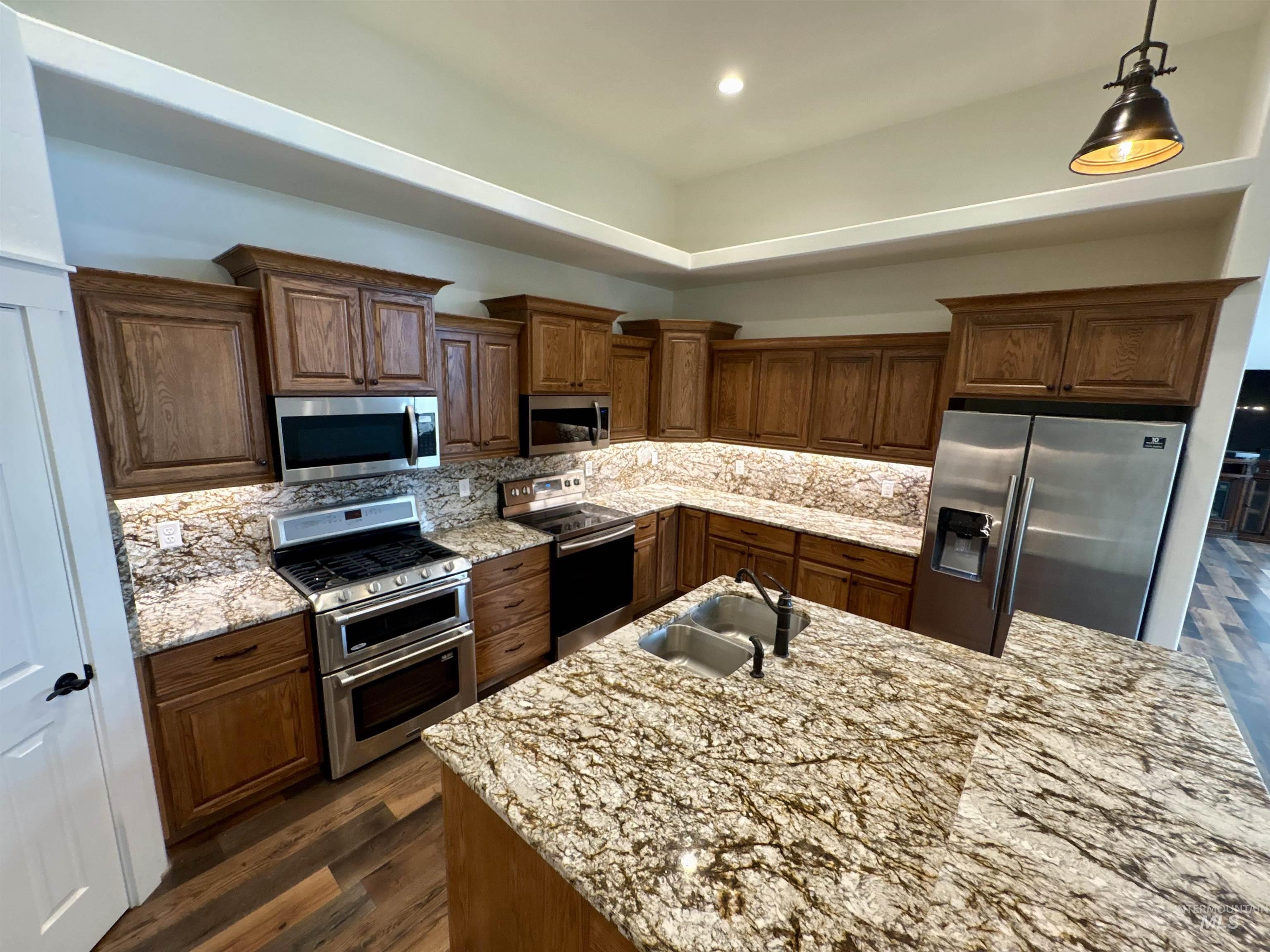 25792 River Road, Grand View, Idaho 83624, 3 Bedrooms, 2 Bathrooms, Residential For Sale, Price $1,480,900, 98976565