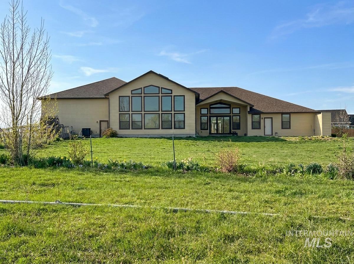 25792 River Road, Grand View, Idaho 83624, 3 Bedrooms, 2 Bathrooms, Residential For Sale, Price $1,480,900, 98976565
