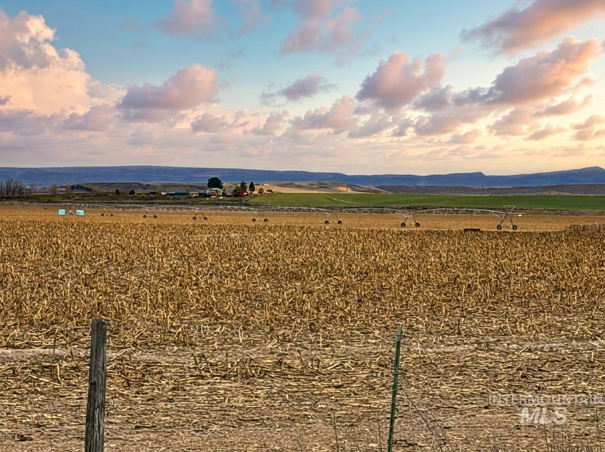 25792 River Road, Grand View, Idaho 83624, 3 Bedrooms, 2 Bathrooms, Residential For Sale, Price $1,480,900, 98976565