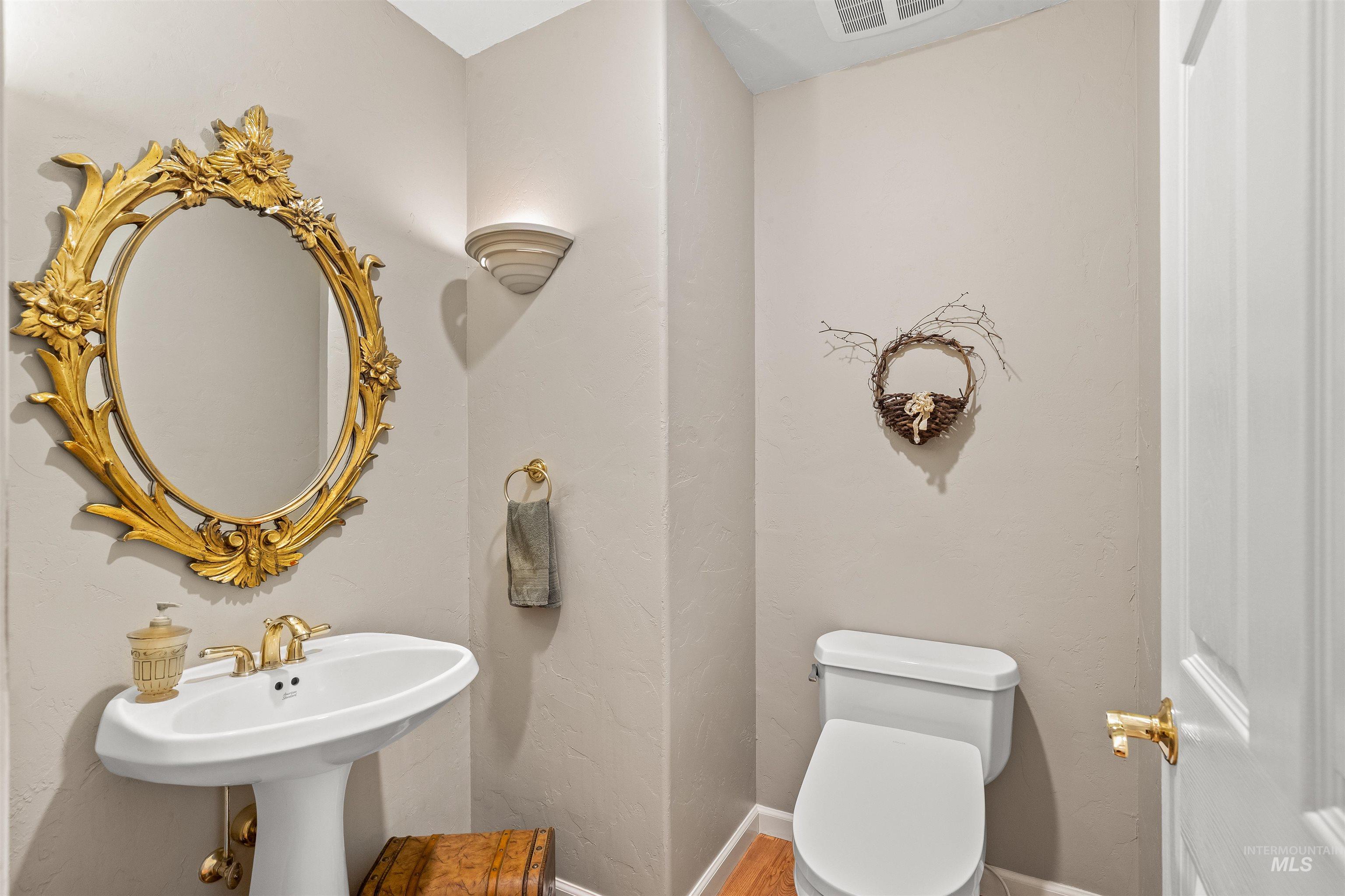 629 Airway Avenue, Lewiston, Idaho 83501, 3 Bedrooms, 2.5 Bathrooms, Residential For Sale, Price $639,900, 98976566