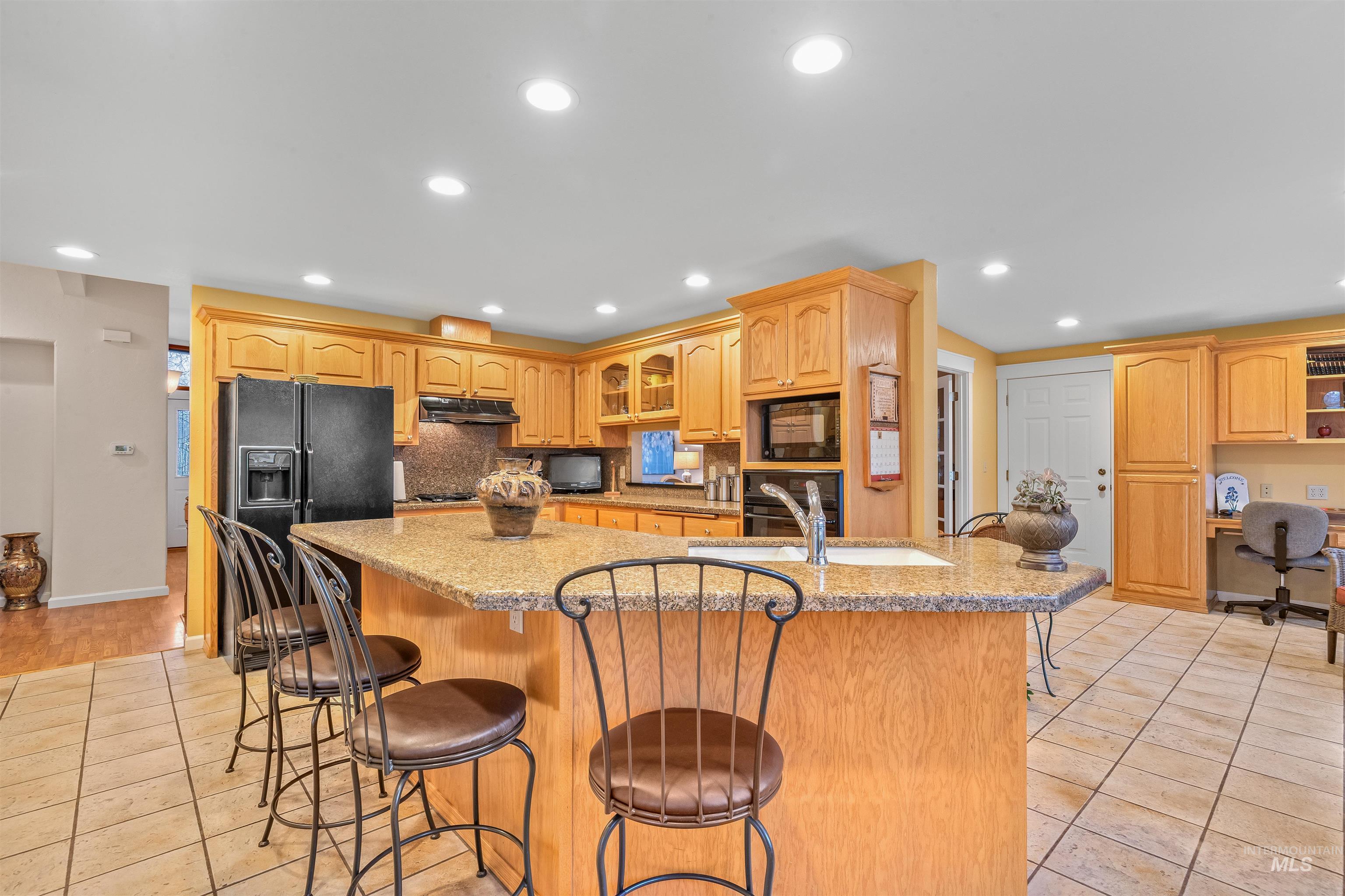 629 Airway Avenue, Lewiston, Idaho 83501, 3 Bedrooms, 2.5 Bathrooms, Residential For Sale, Price $639,900, 98976566