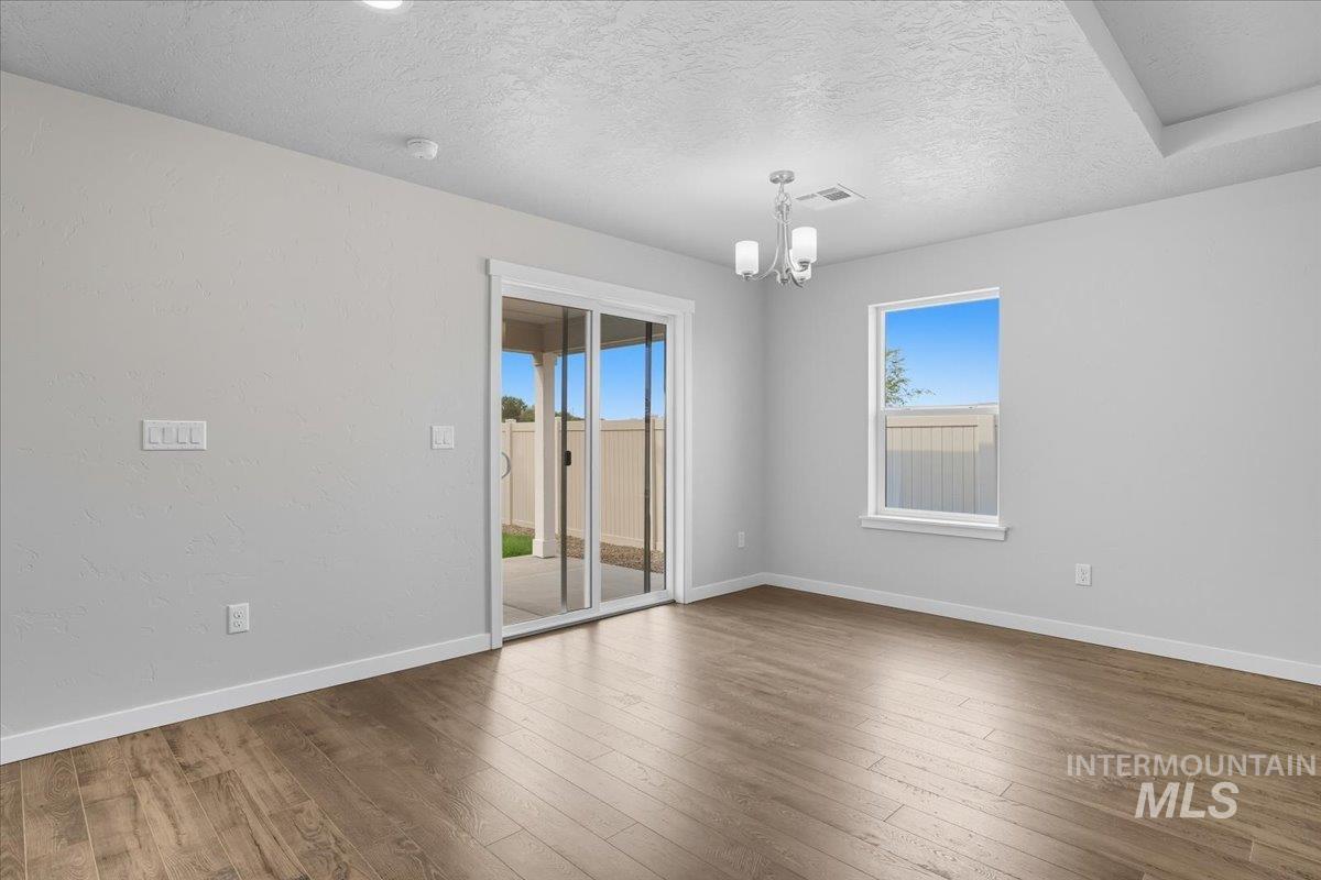 17581 Moon Ridge Pl, Nampa, Idaho 83687, 3 Bedrooms, 2 Bathrooms, Residential For Sale, Price $367,990, 98976567