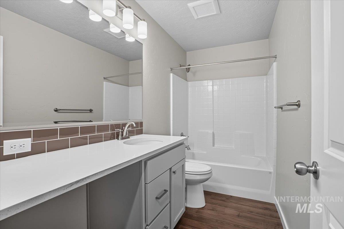 17581 Moon Ridge Pl, Nampa, Idaho 83687, 3 Bedrooms, 2 Bathrooms, Residential For Sale, Price $367,990, 98976567