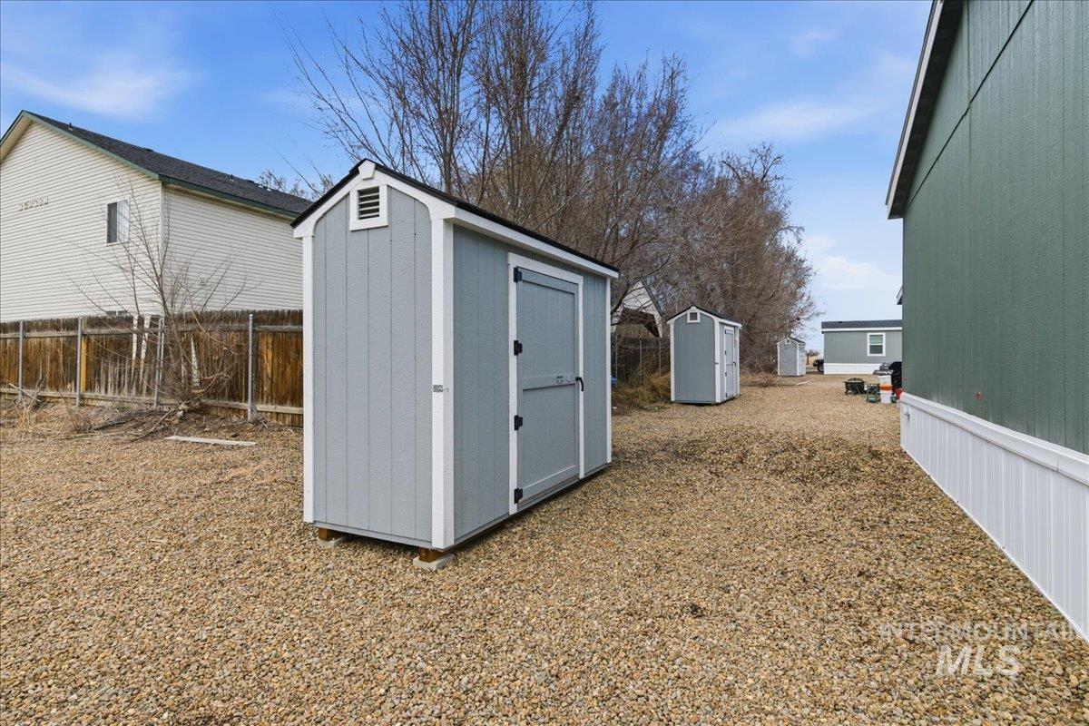 370 W 12th S Street, Mountain Home, Idaho 83647, 4 Bedrooms, 2 Bathrooms, Residential For Sale, Price $180,000, 98976568