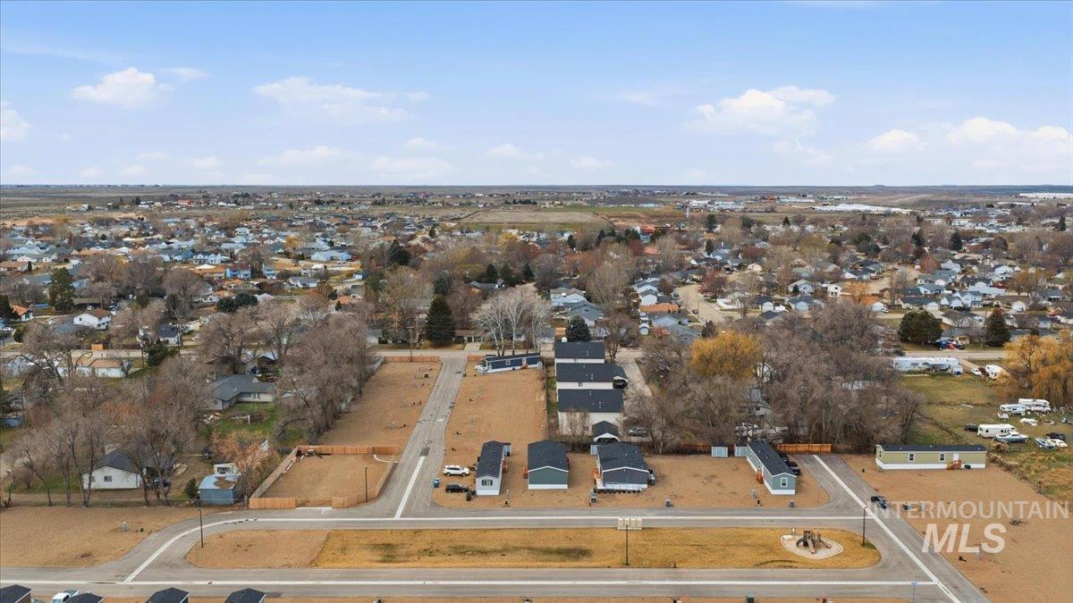 370 W 12th S Street, Mountain Home, Idaho 83647, 4 Bedrooms, 2 Bathrooms, Residential For Sale, Price $180,000, 98976568