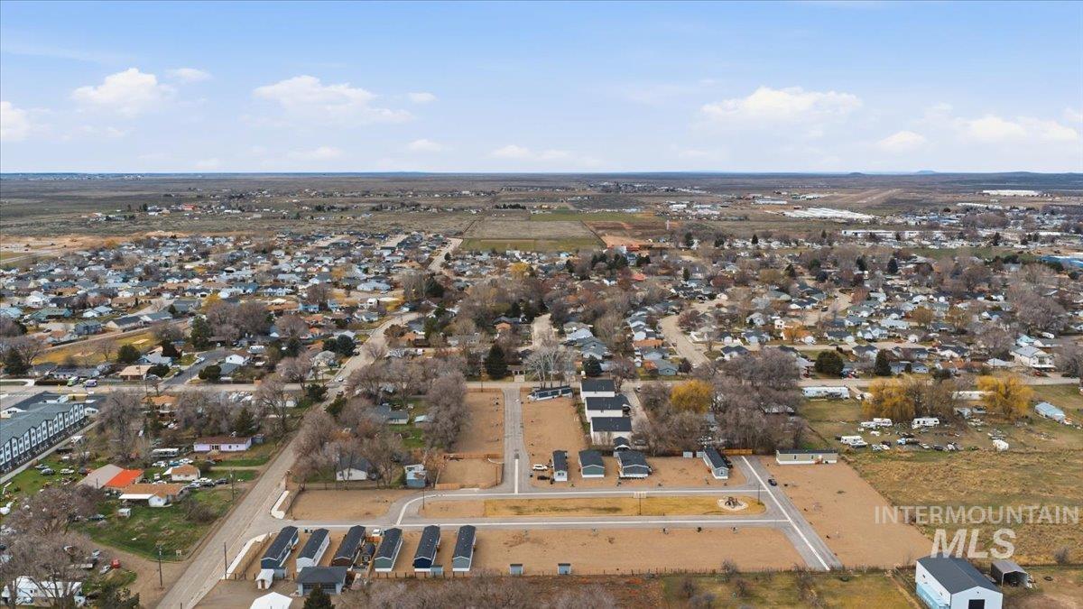 370 W 12th S Street, Mountain Home, Idaho 83647, 4 Bedrooms, 2 Bathrooms, Residential For Sale, Price $180,000, 98976568