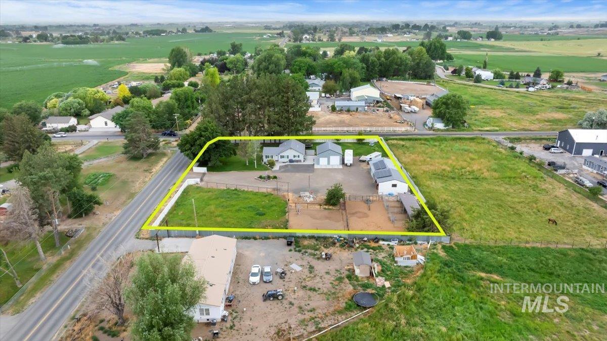 98 West 100 North, Jerome, Idaho 83338, 4 Bedrooms, 3 Bathrooms, Residential For Sale, Price $597,000, 98976569