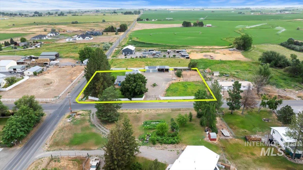 98 West 100 North, Jerome, Idaho 83338, 4 Bedrooms, 3 Bathrooms, Residential For Sale, Price $597,000, 98976569