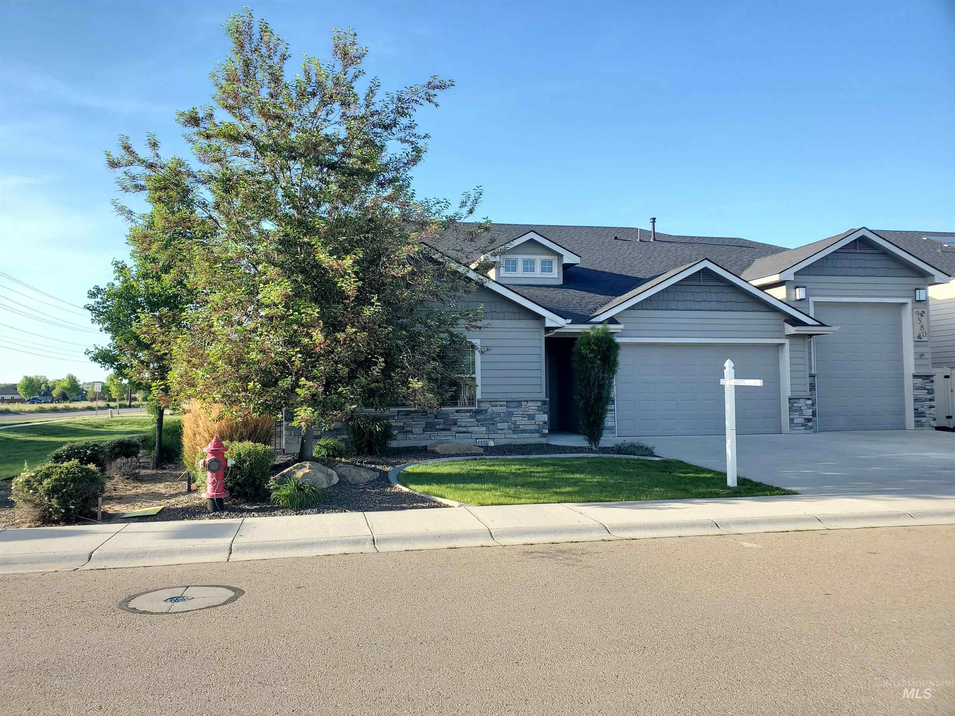 9580 W Ringle Creek, Star, Idaho 83669, 3 Bedrooms, 2 Bathrooms, Residential For Sale, Price $709,900, 98976570