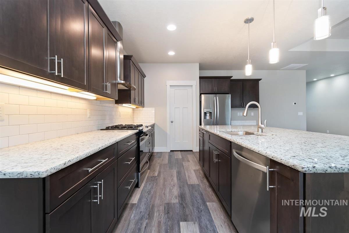 9580 W Ringle Creek, Star, Idaho 83669, 3 Bedrooms, 2 Bathrooms, Residential For Sale, Price $709,900,MLS 98976570