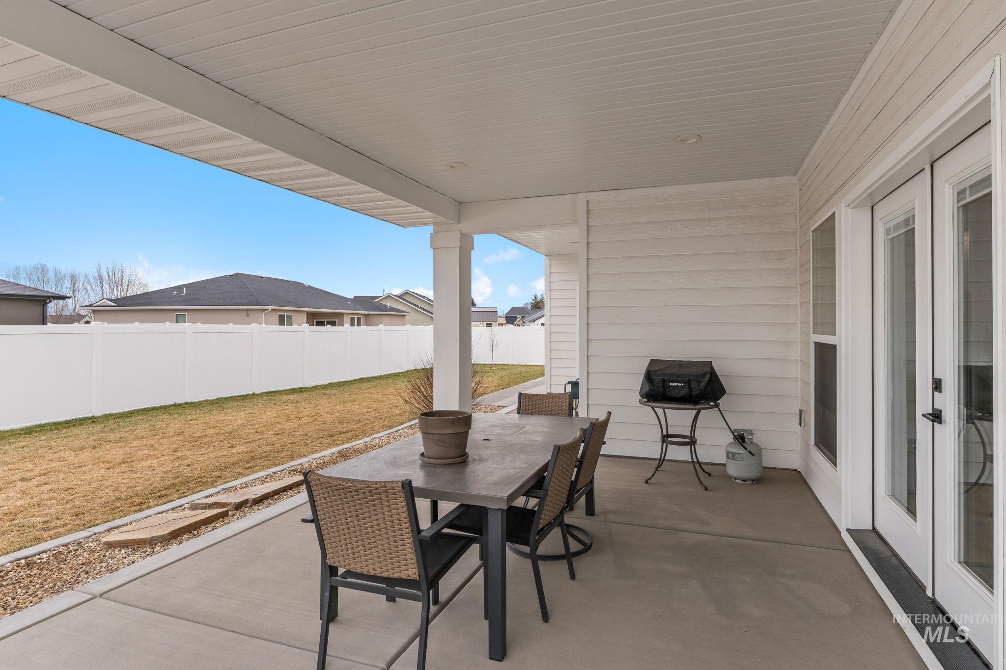 642 Clear Springs St, Burley, Idaho 83318, 4 Bedrooms, 2 Bathrooms, Residential For Sale, Price $599,900,MLS 98976572