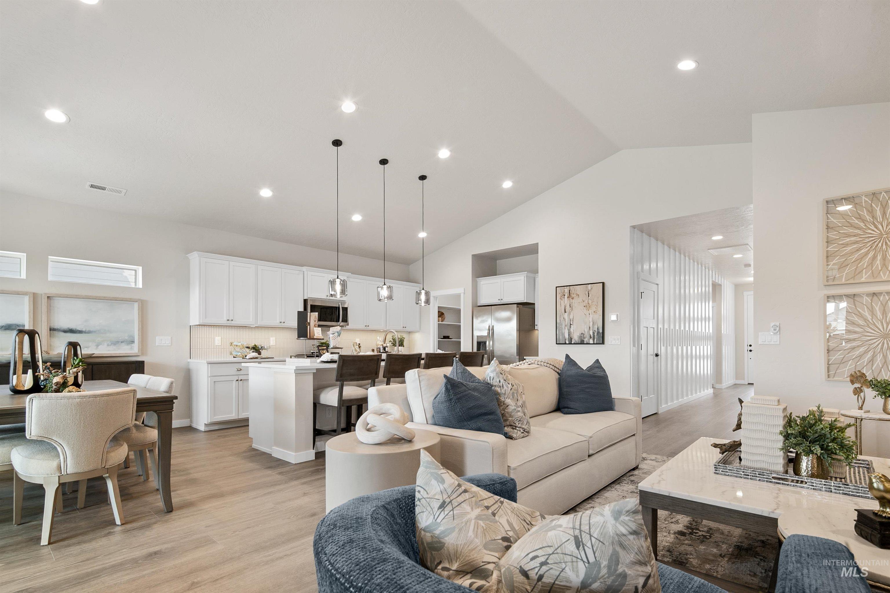 10159 Bellevue Ridge St, Nampa, Idaho 83687, 3 Bedrooms, 2 Bathrooms, Residential For Sale, Price $412,990, 98976576