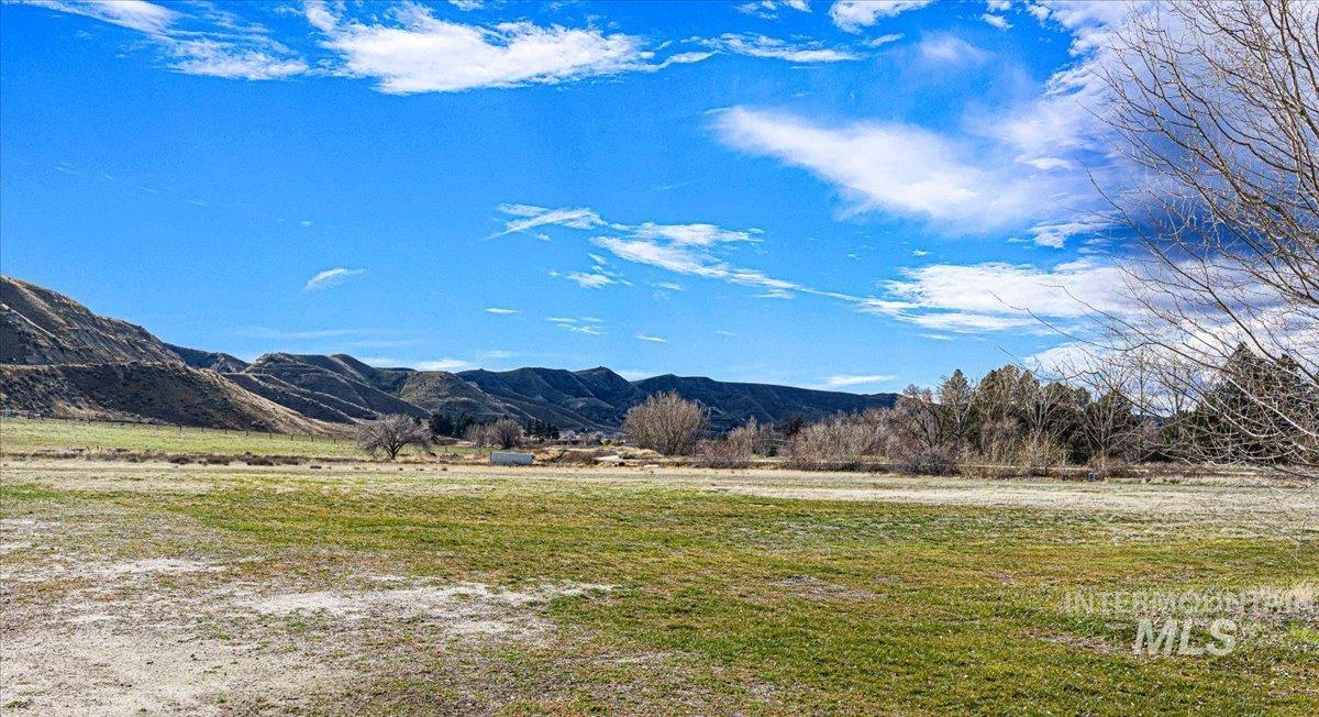 2731 Cherry Ln, Emmett, Idaho 83617, Business/Commercial For Sale, Price $3,000,000,MLS 98976578