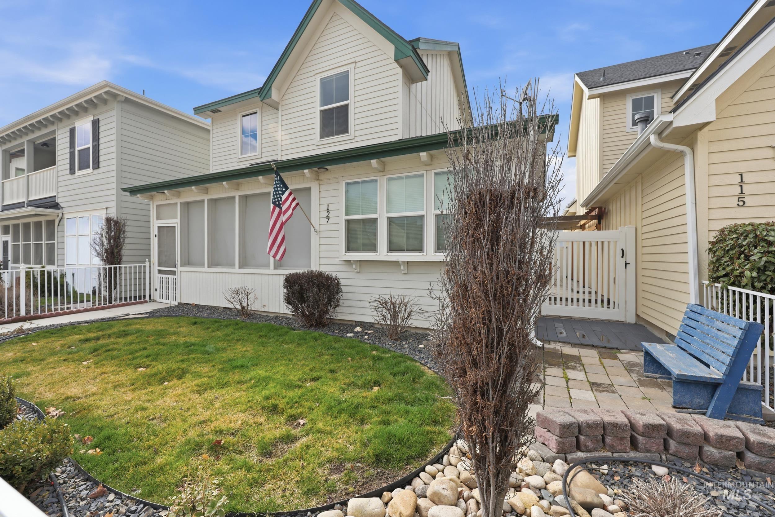 127 Mathie, Eagle, Idaho 83616, 3 Bedrooms, 3.5 Bathrooms, Residential For Sale, Price $549,500,MLS 98976582