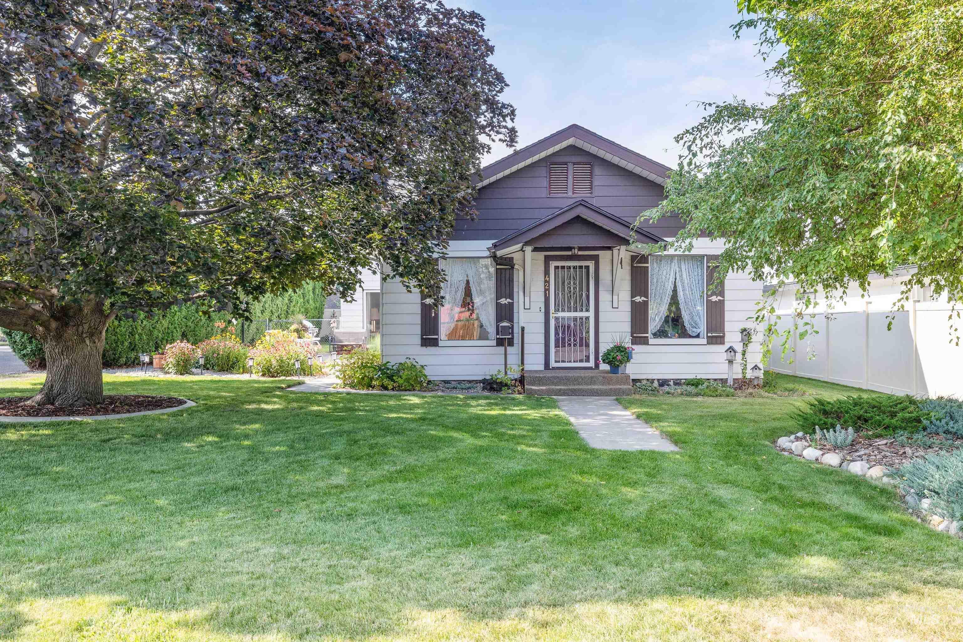 421 E Ave E, Jerome, Idaho 83338, 4 Bedrooms, 2.5 Bathrooms, Residential For Sale, Price $375,900, 98976583