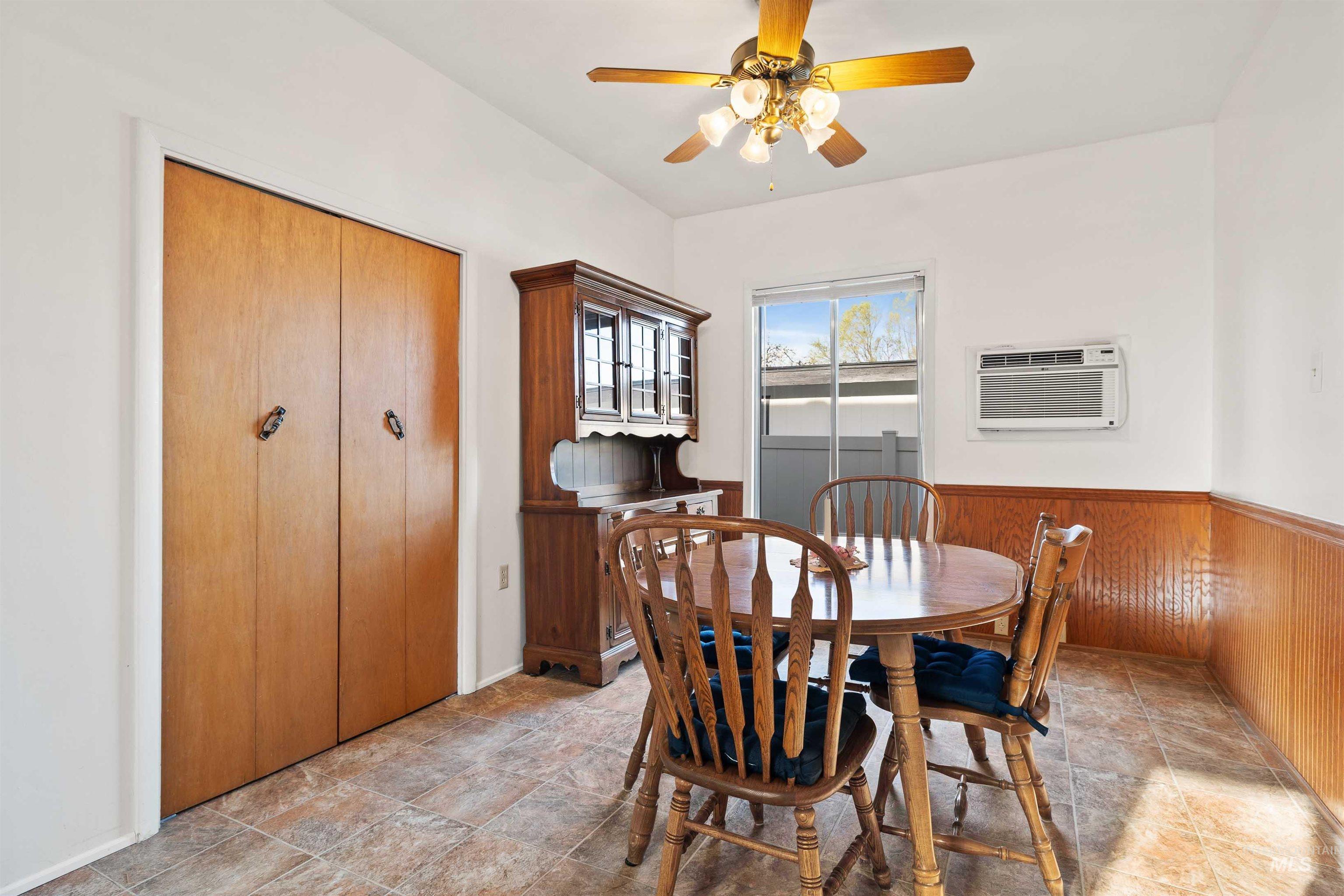 421 E Ave E, Jerome, Idaho 83338, 4 Bedrooms, 2.5 Bathrooms, Residential For Sale, Price $389,900,MLS 98976583