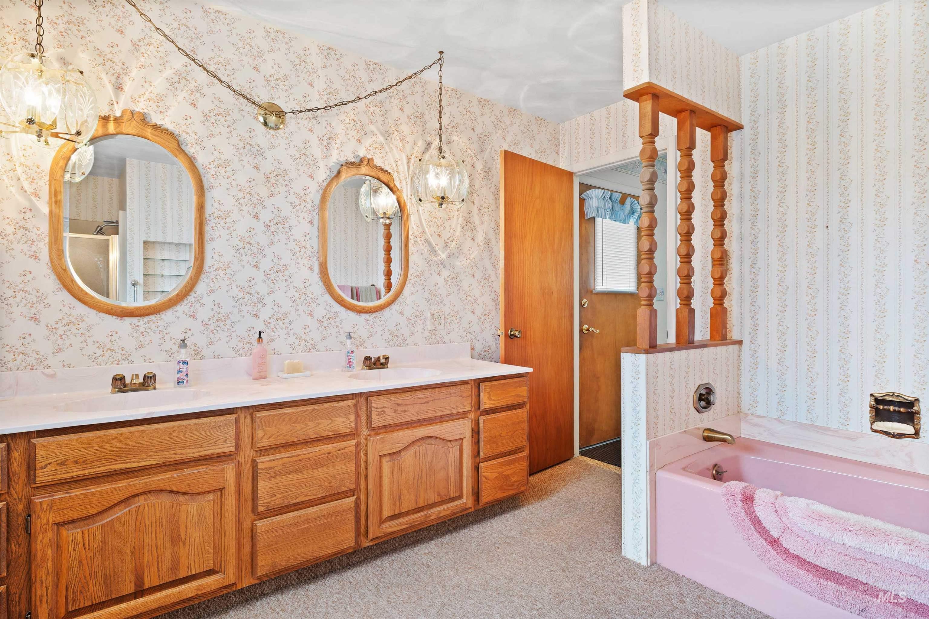 421 E Ave E, Jerome, Idaho 83338, 4 Bedrooms, 2.5 Bathrooms, Residential For Sale, Price $389,900,MLS 98976583