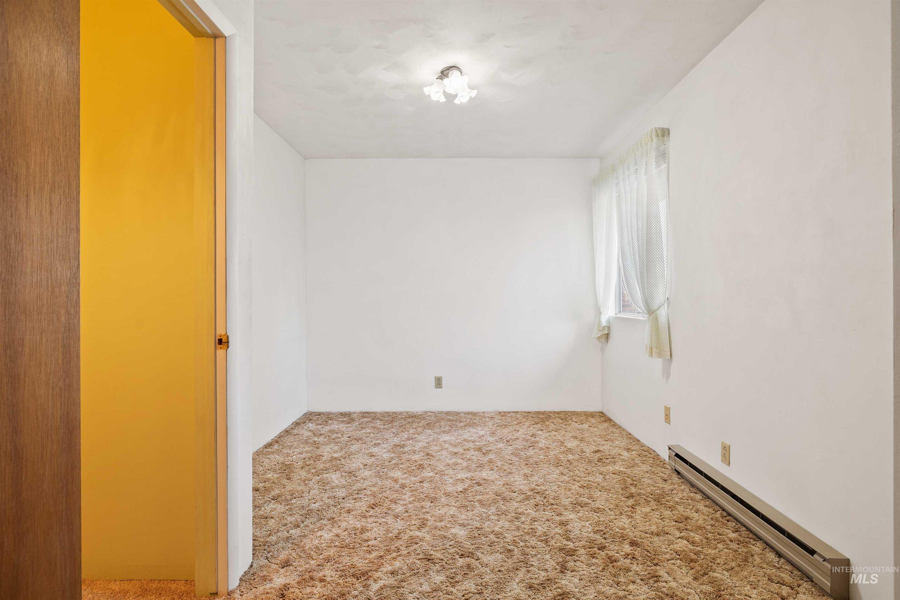 421 E Ave E, Jerome, Idaho 83338, 4 Bedrooms, 2.5 Bathrooms, Residential For Sale, Price $389,900,MLS 98976583