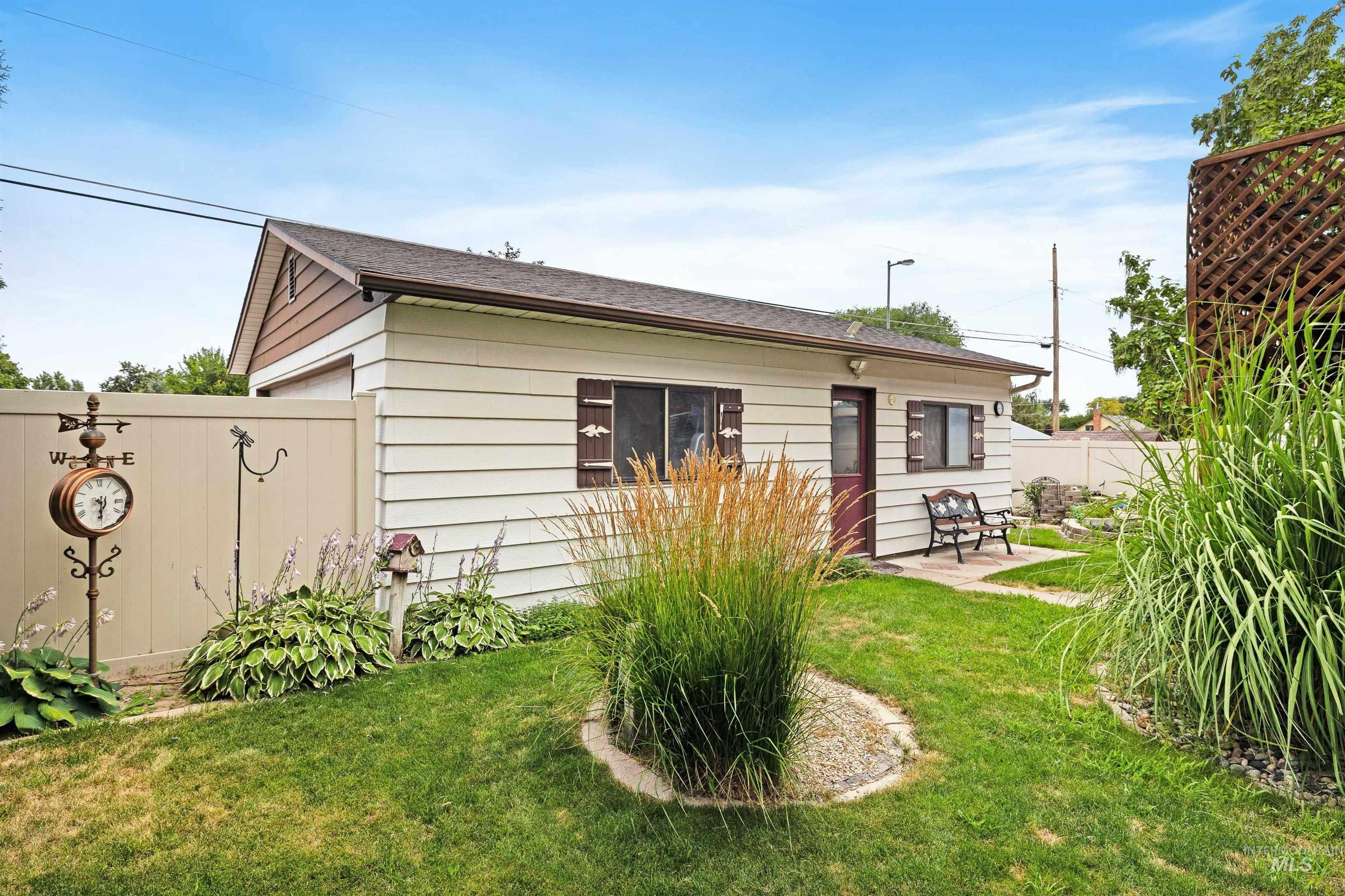 421 E Ave E, Jerome, Idaho 83338, 4 Bedrooms, 2.5 Bathrooms, Residential For Sale, Price $389,900, 98976583