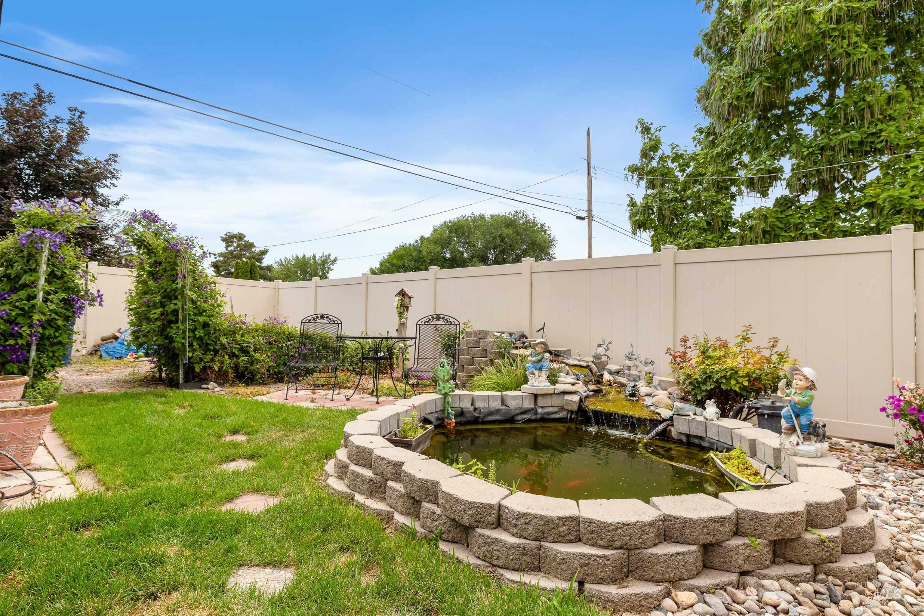 421 E Ave E, Jerome, Idaho 83338, 4 Bedrooms, 2.5 Bathrooms, Residential For Sale, Price $375,900, 98976583