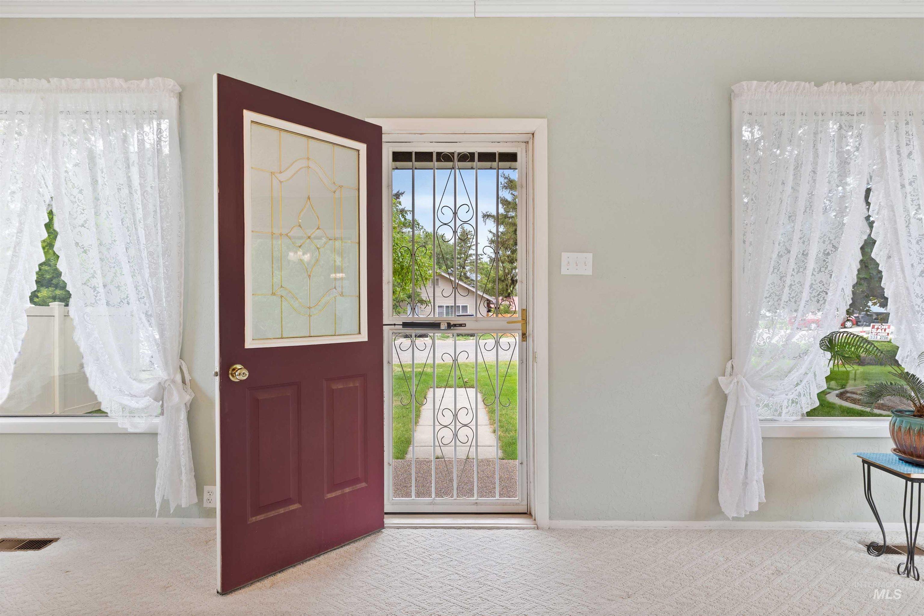 421 E Ave E, Jerome, Idaho 83338, 4 Bedrooms, 2.5 Bathrooms, Residential For Sale, Price $389,900, 98976583