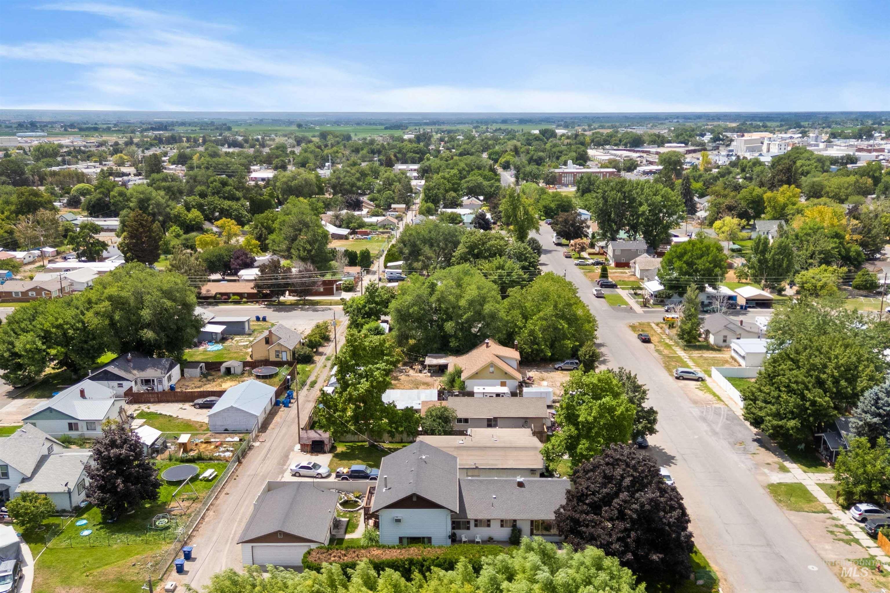 421 E Ave E, Jerome, Idaho 83338, 4 Bedrooms, 2.5 Bathrooms, Residential For Sale, Price $389,900, 98976583