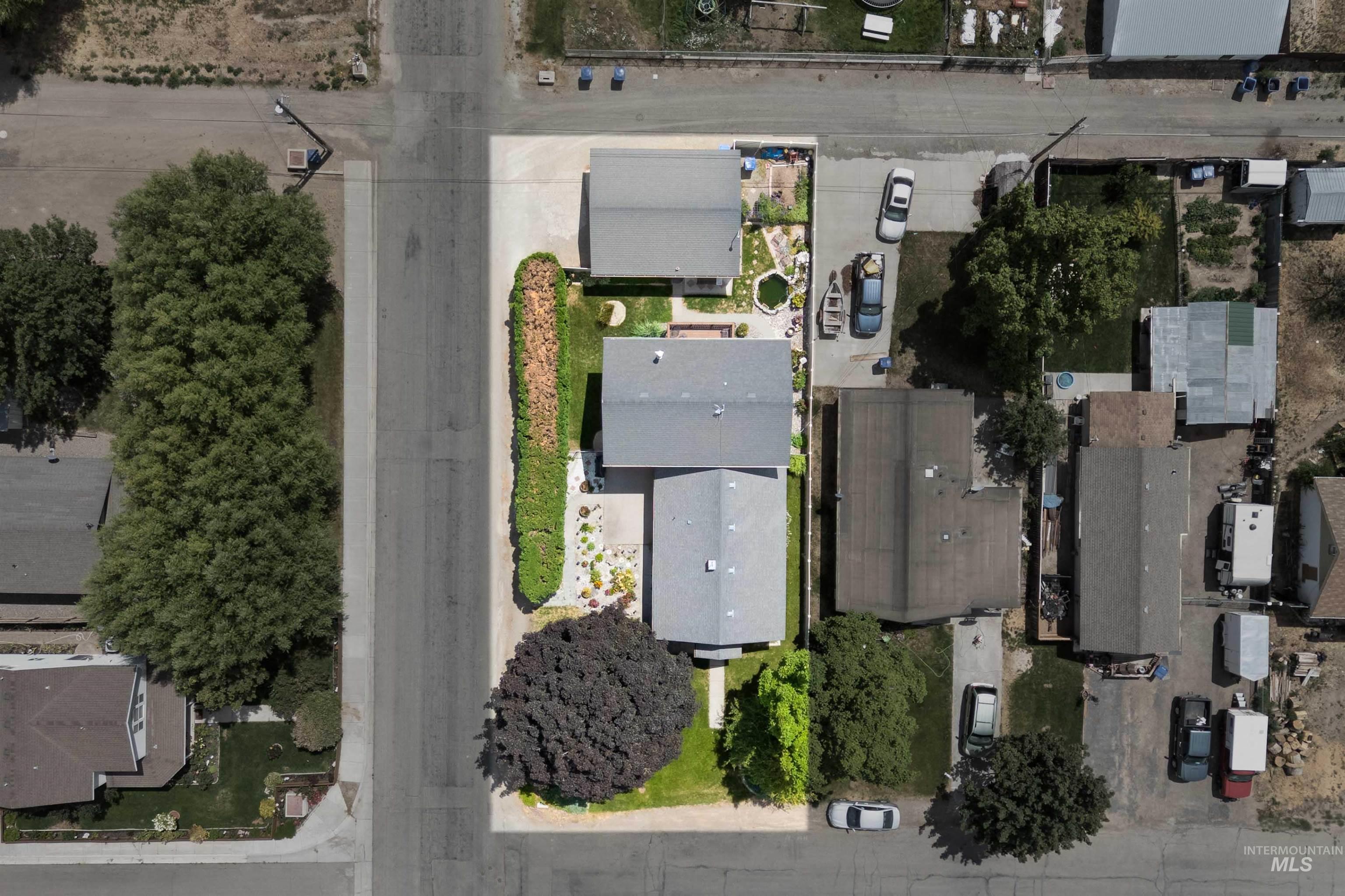 421 E Ave E, Jerome, Idaho 83338, 4 Bedrooms, 2.5 Bathrooms, Residential For Sale, Price $375,900, 98976583