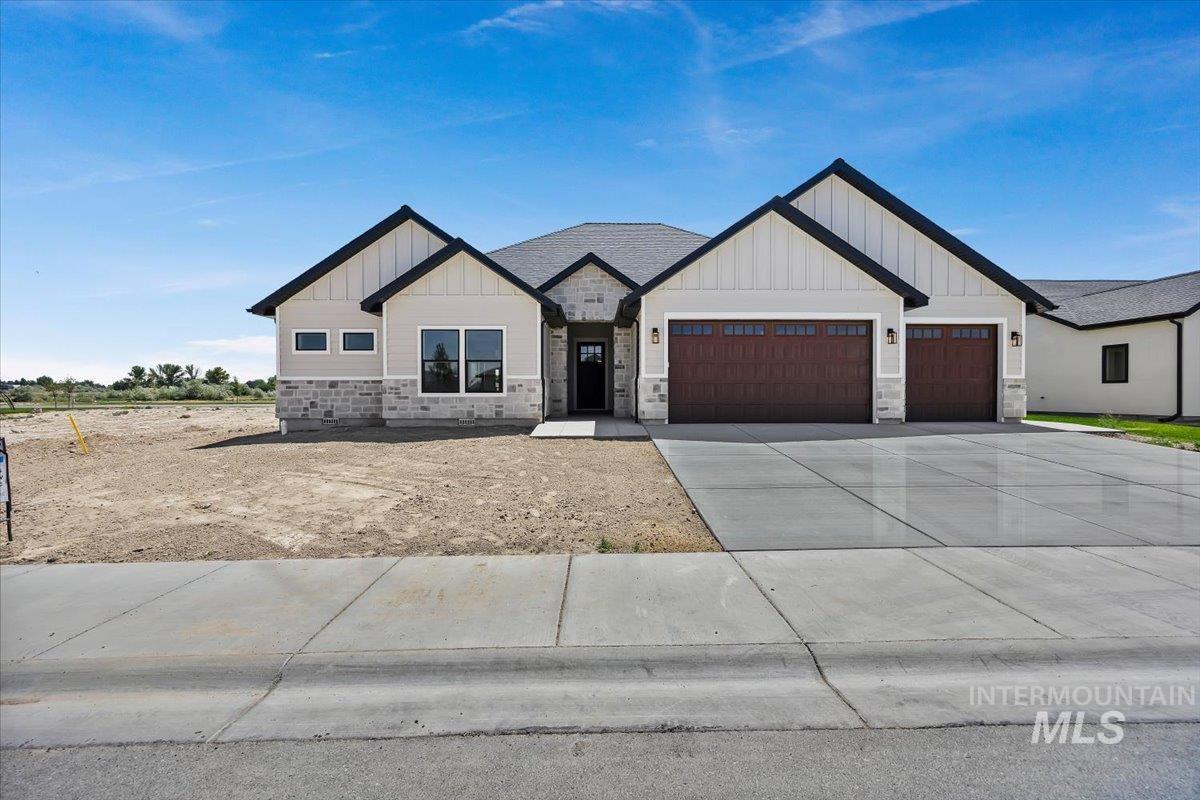 2328 Cattail Drive, Twin Falls, Idaho 83301, 4 Bedrooms, 3.5 Bathrooms, Residential For Sale, Price $699,900,MLS 98976584